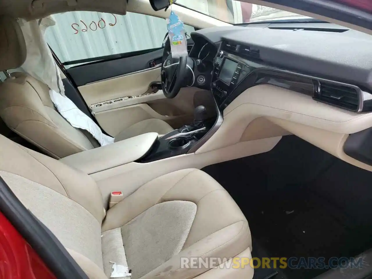 5 Photograph of a damaged car 4T1B11HK3KU690836 TOYOTA CAMRY 2019