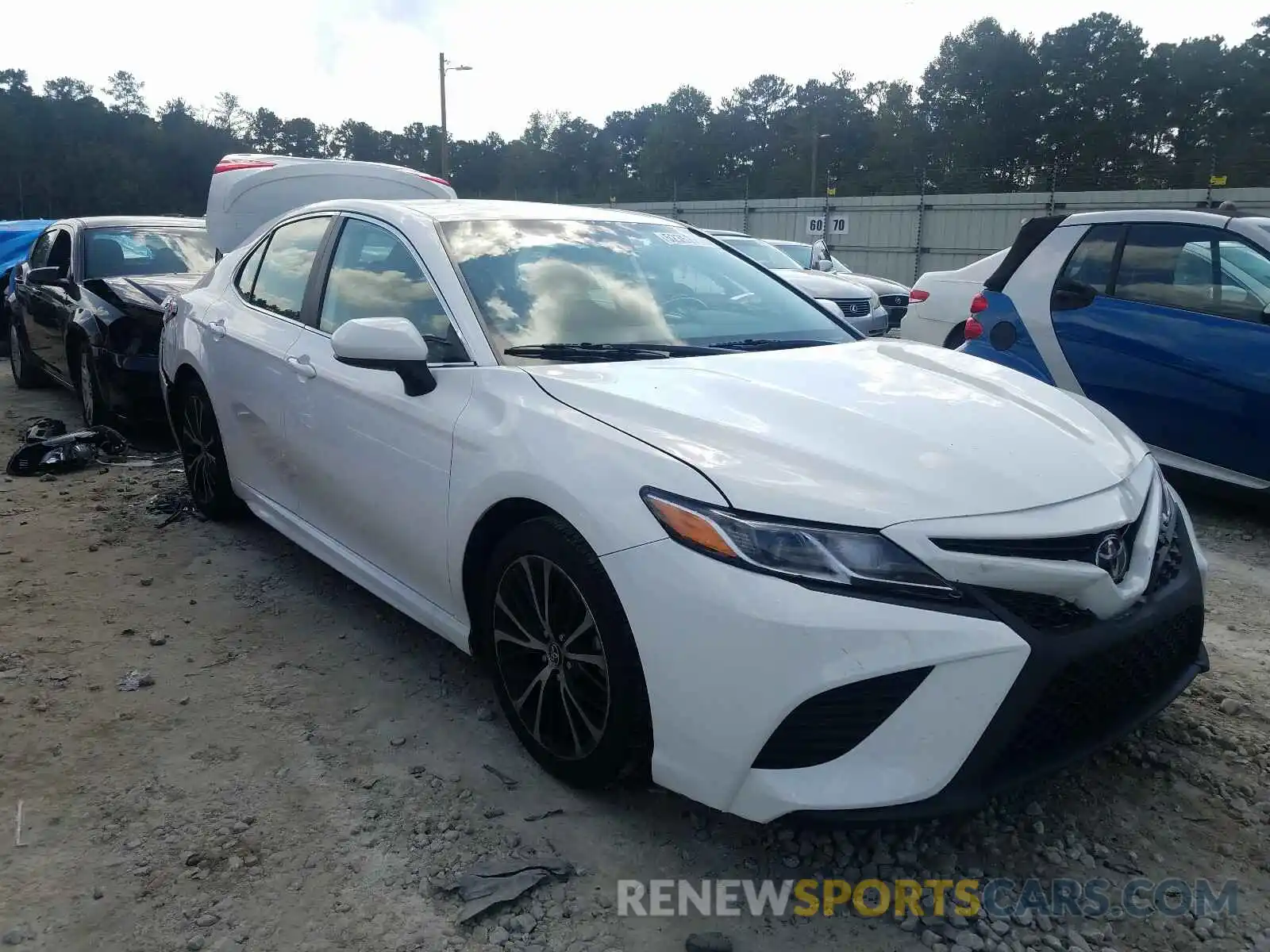 1 Photograph of a damaged car 4T1B11HK3KU691307 TOYOTA CAMRY 2019