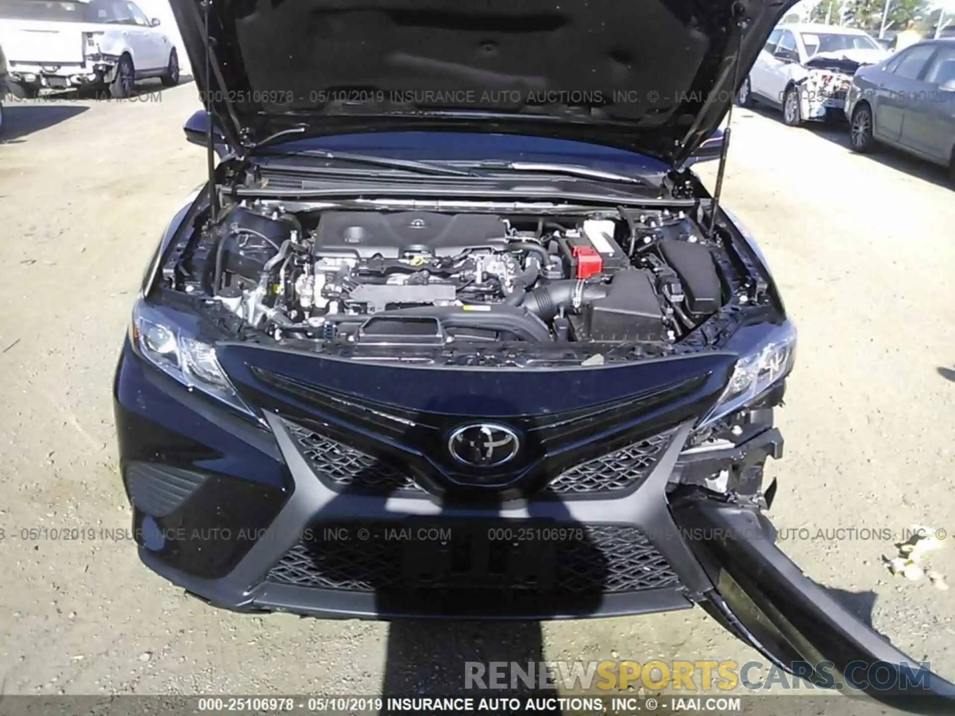 10 Photograph of a damaged car 4T1B11HK3KU693641 TOYOTA CAMRY 2019