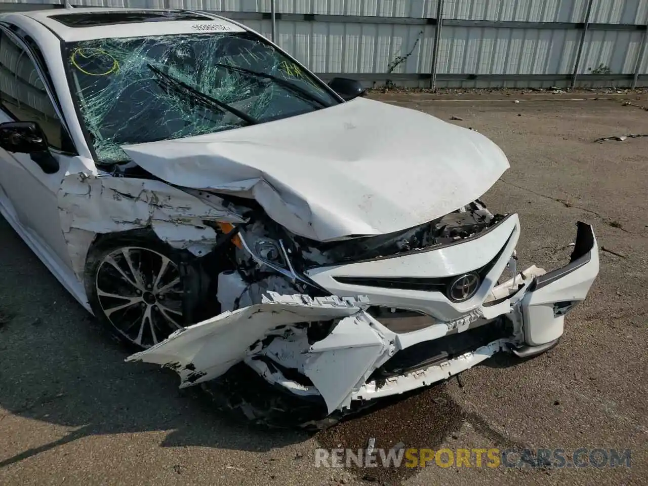 9 Photograph of a damaged car 4T1B11HK3KU694093 TOYOTA CAMRY 2019