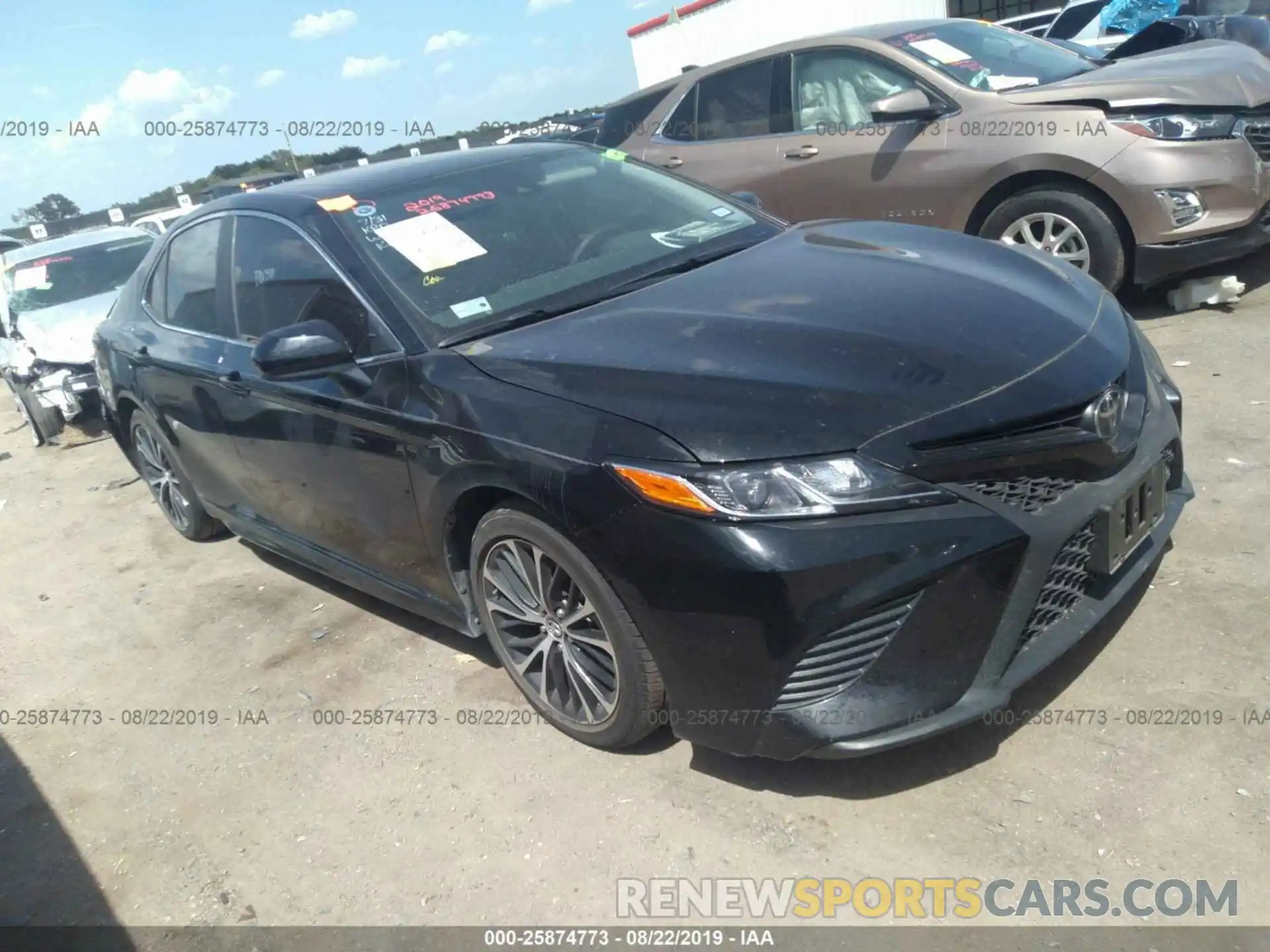 1 Photograph of a damaged car 4T1B11HK3KU694577 TOYOTA CAMRY 2019