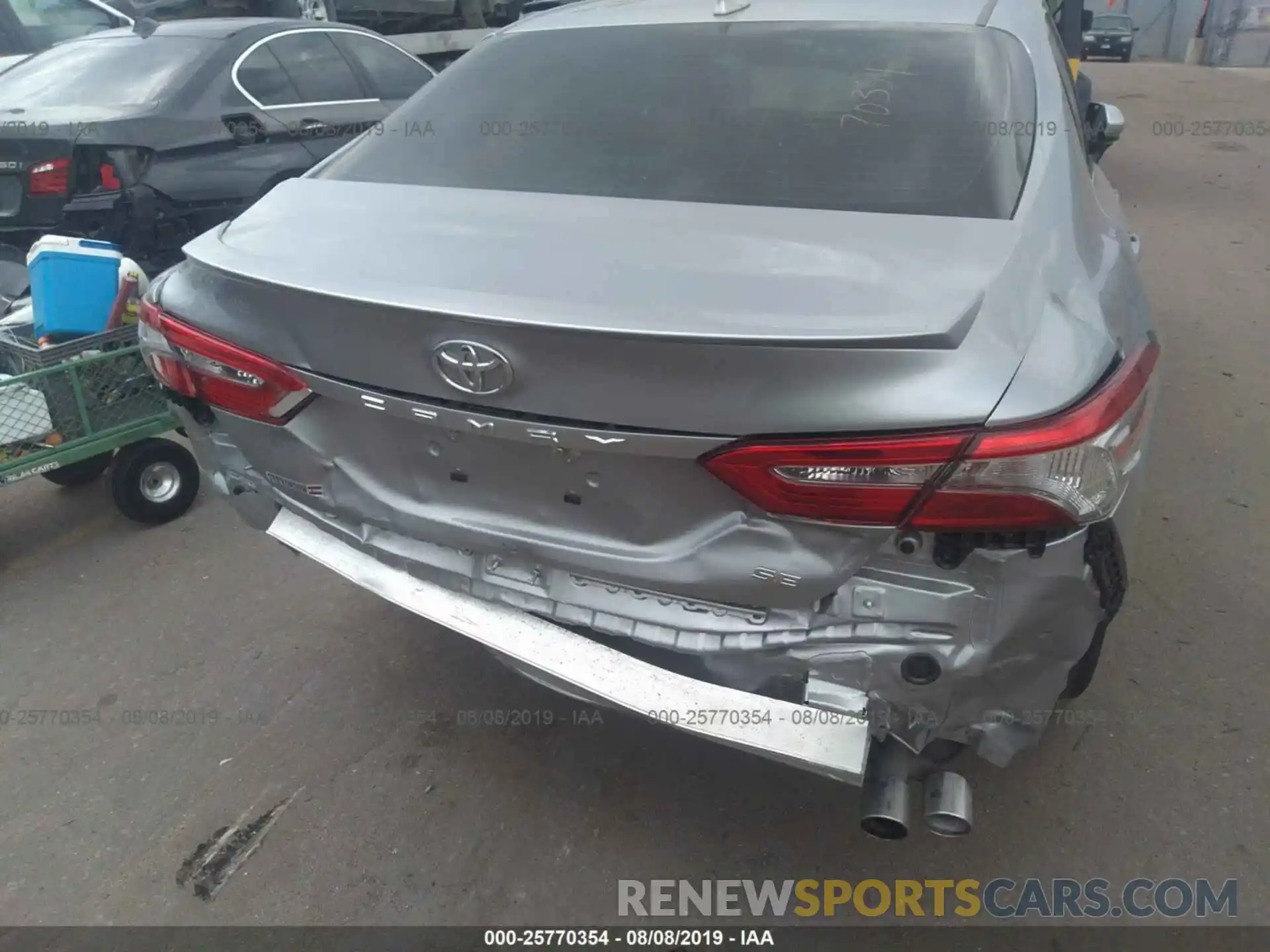 6 Photograph of a damaged car 4T1B11HK3KU696278 TOYOTA CAMRY 2019