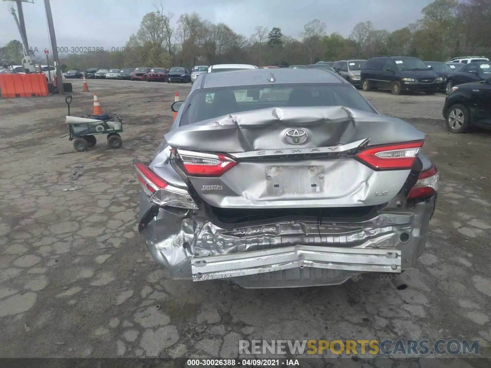 6 Photograph of a damaged car 4T1B11HK3KU696409 TOYOTA CAMRY 2019