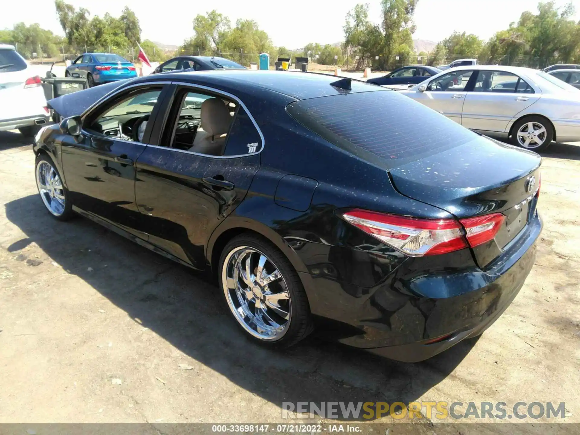 3 Photograph of a damaged car 4T1B11HK3KU698211 TOYOTA CAMRY 2019