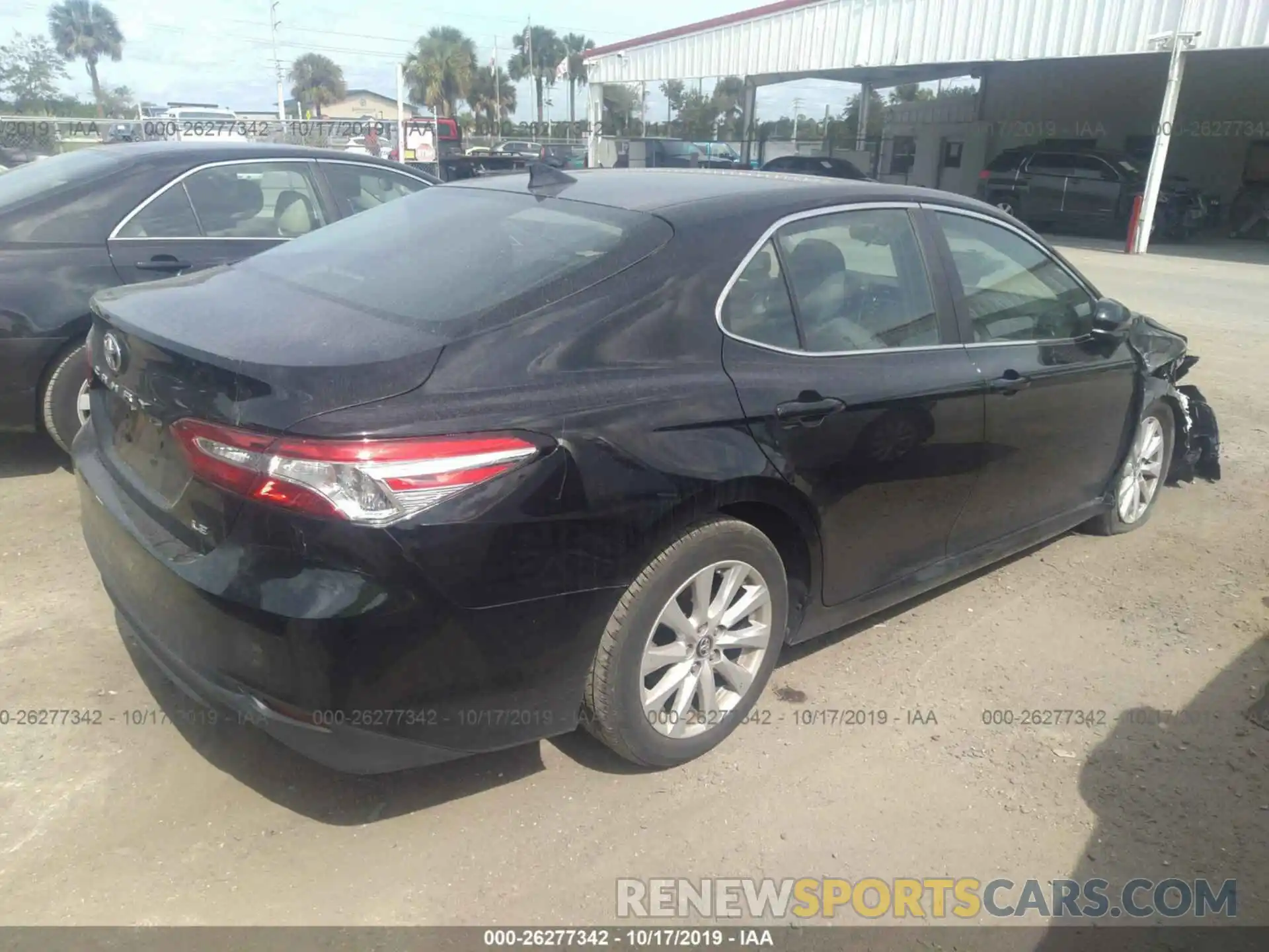 4 Photograph of a damaged car 4T1B11HK3KU698354 TOYOTA CAMRY 2019