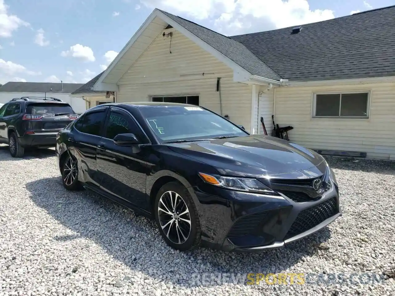 1 Photograph of a damaged car 4T1B11HK3KU700068 TOYOTA CAMRY 2019