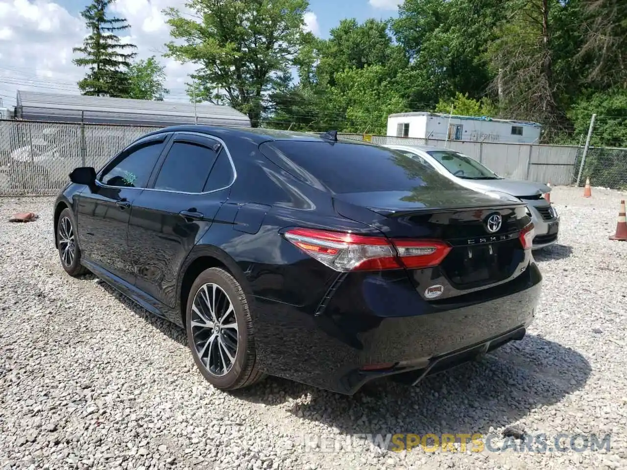 3 Photograph of a damaged car 4T1B11HK3KU700068 TOYOTA CAMRY 2019