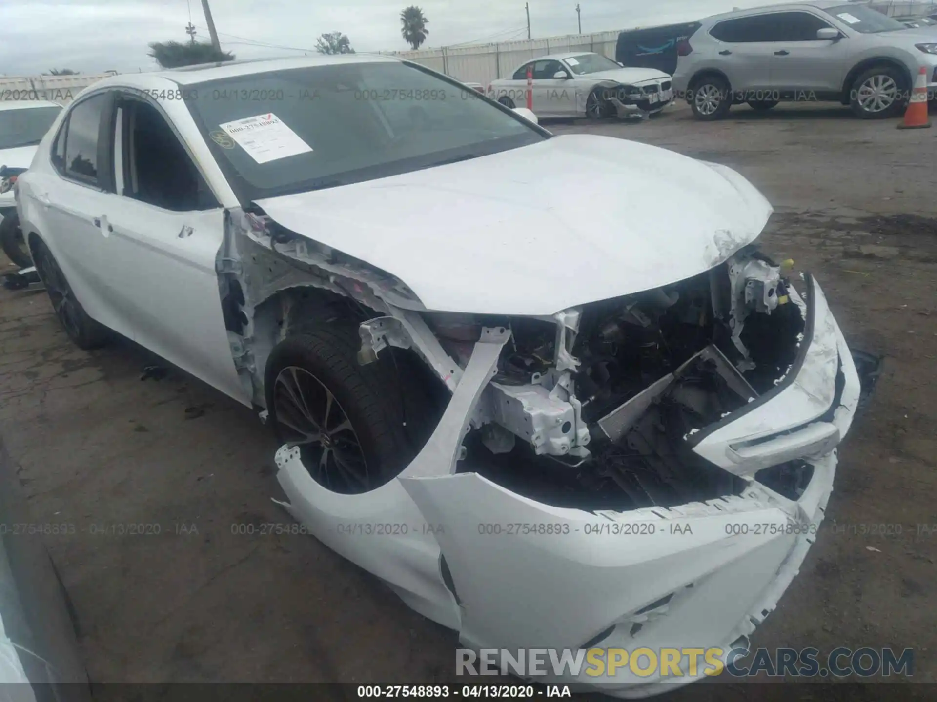 1 Photograph of a damaged car 4T1B11HK3KU700572 TOYOTA CAMRY 2019