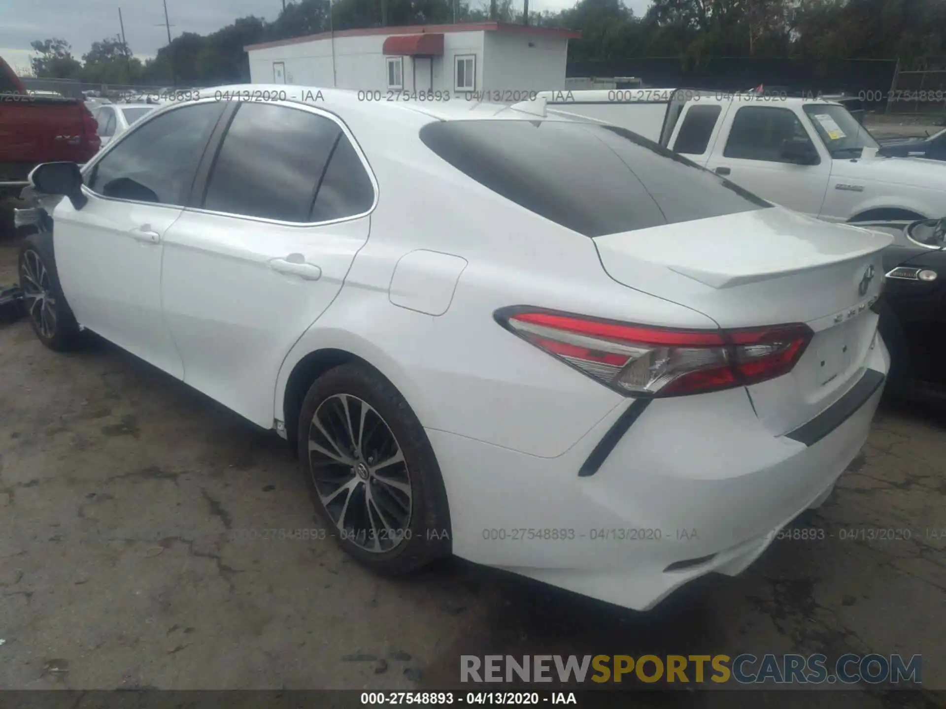 3 Photograph of a damaged car 4T1B11HK3KU700572 TOYOTA CAMRY 2019