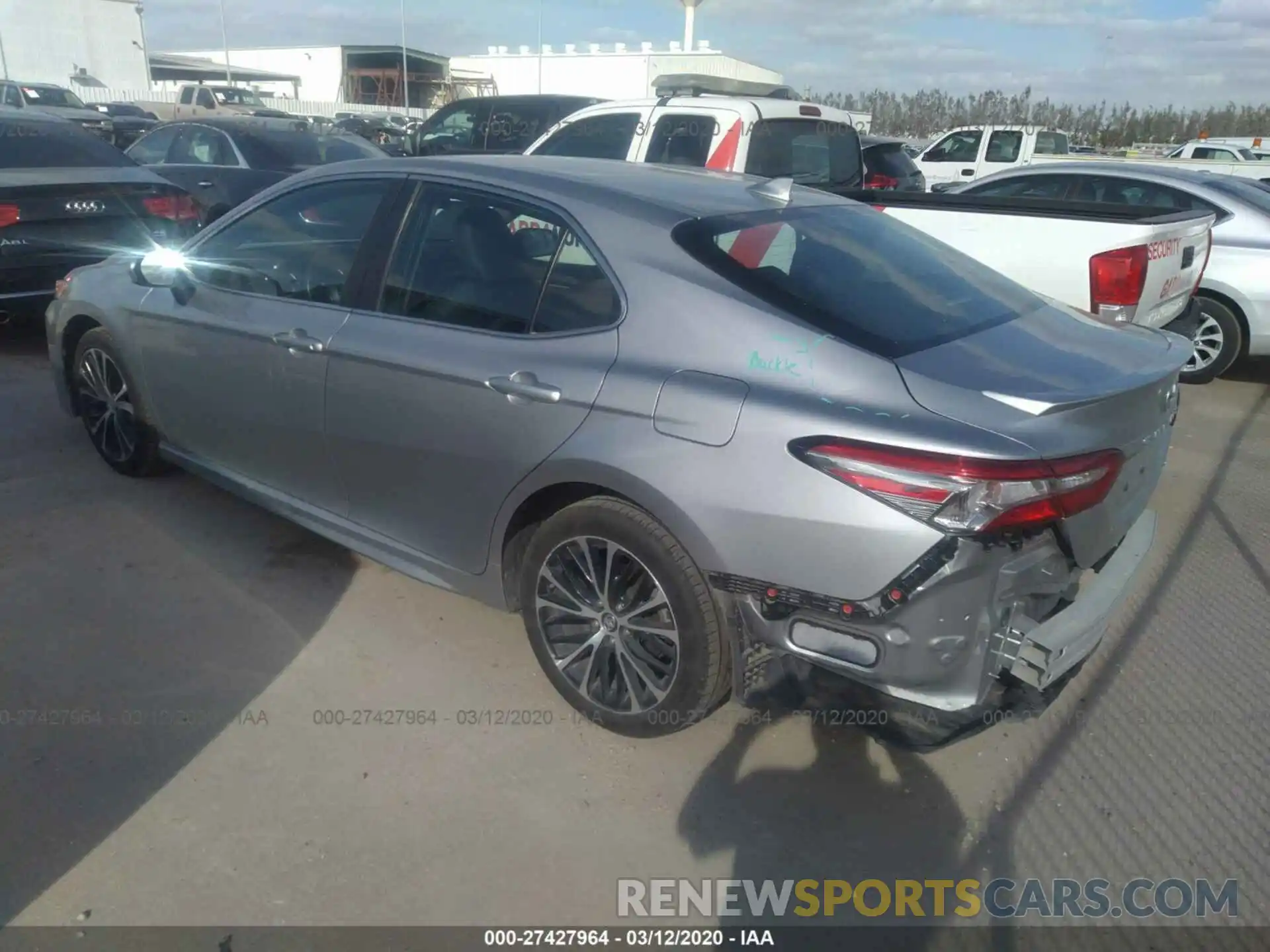 3 Photograph of a damaged car 4T1B11HK3KU700717 TOYOTA CAMRY 2019