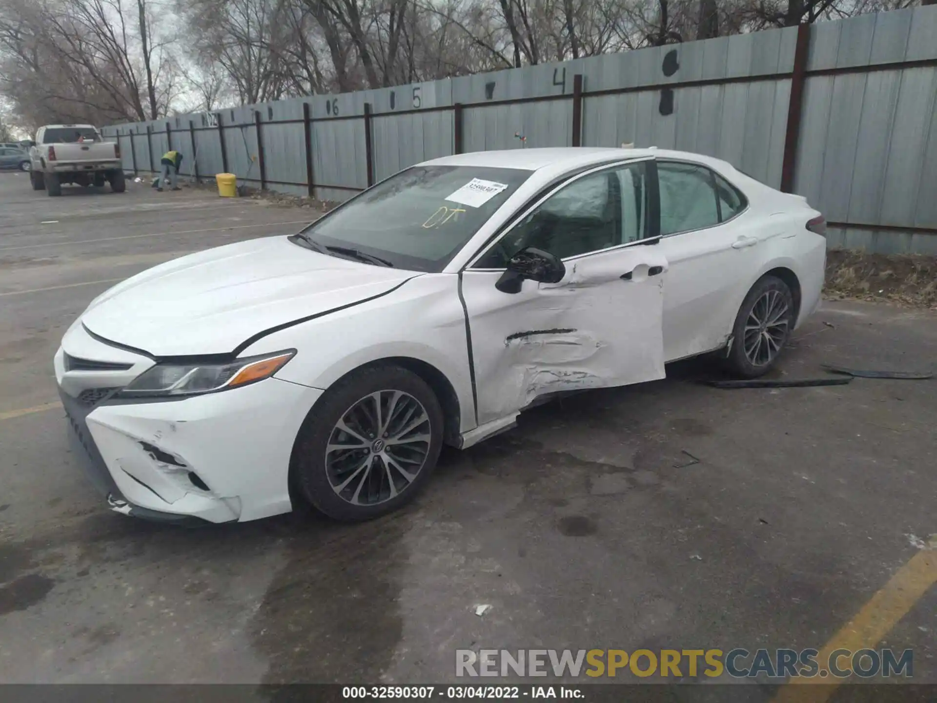 2 Фотография поврежденного автомобиля 4T1B11HK3KU701124 TOYOTA CAMRY 2019