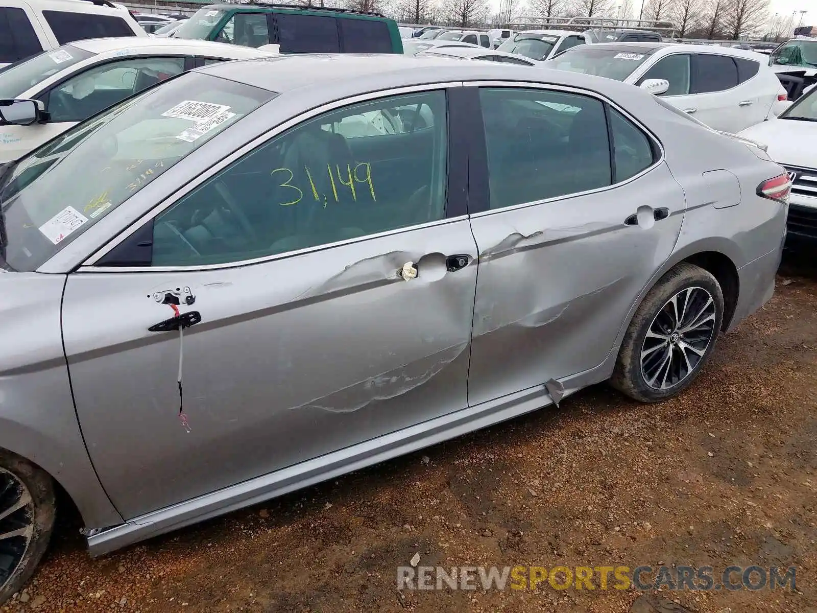 9 Photograph of a damaged car 4T1B11HK3KU702287 TOYOTA CAMRY 2019