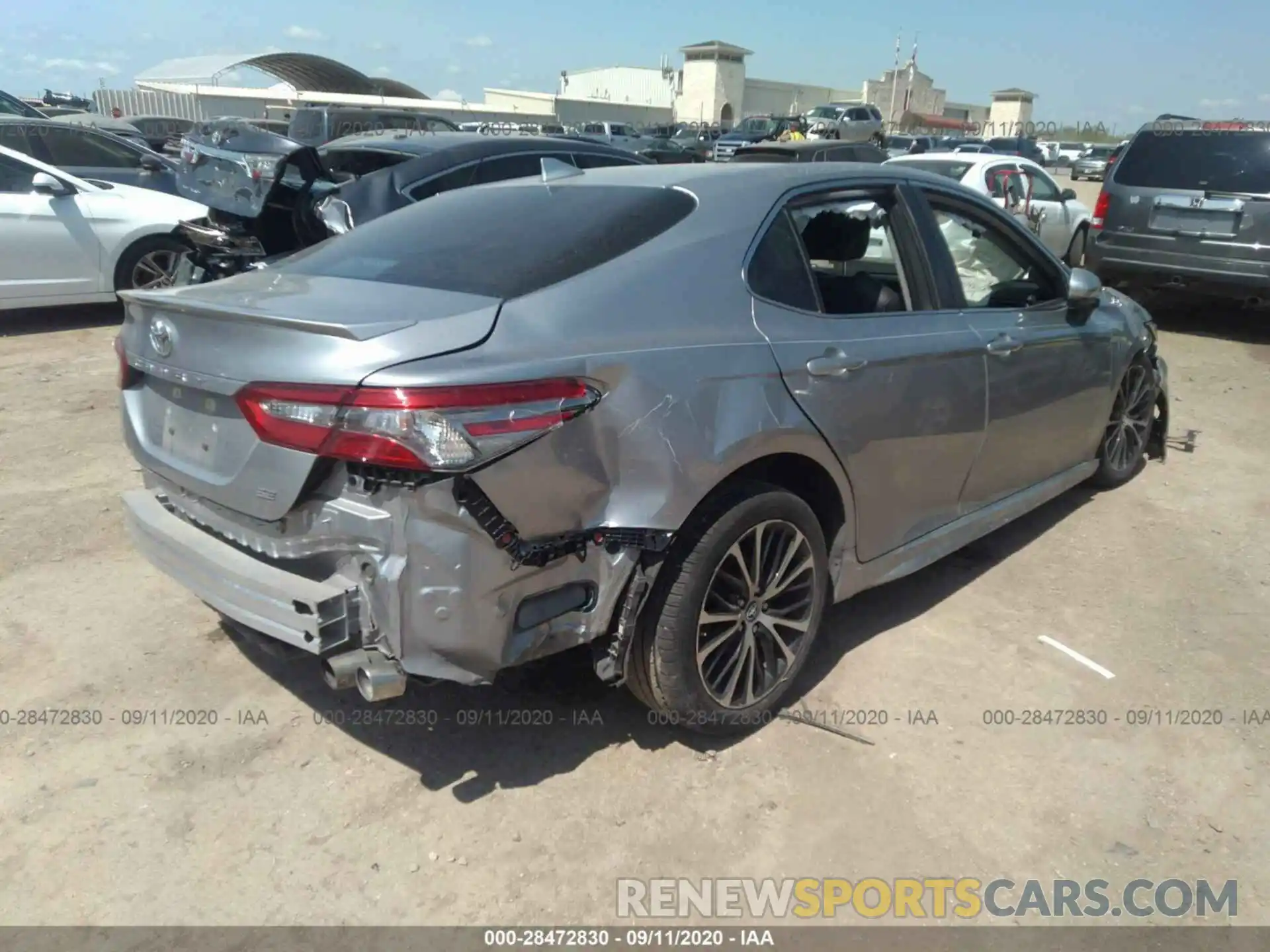 4 Photograph of a damaged car 4T1B11HK3KU702533 TOYOTA CAMRY 2019