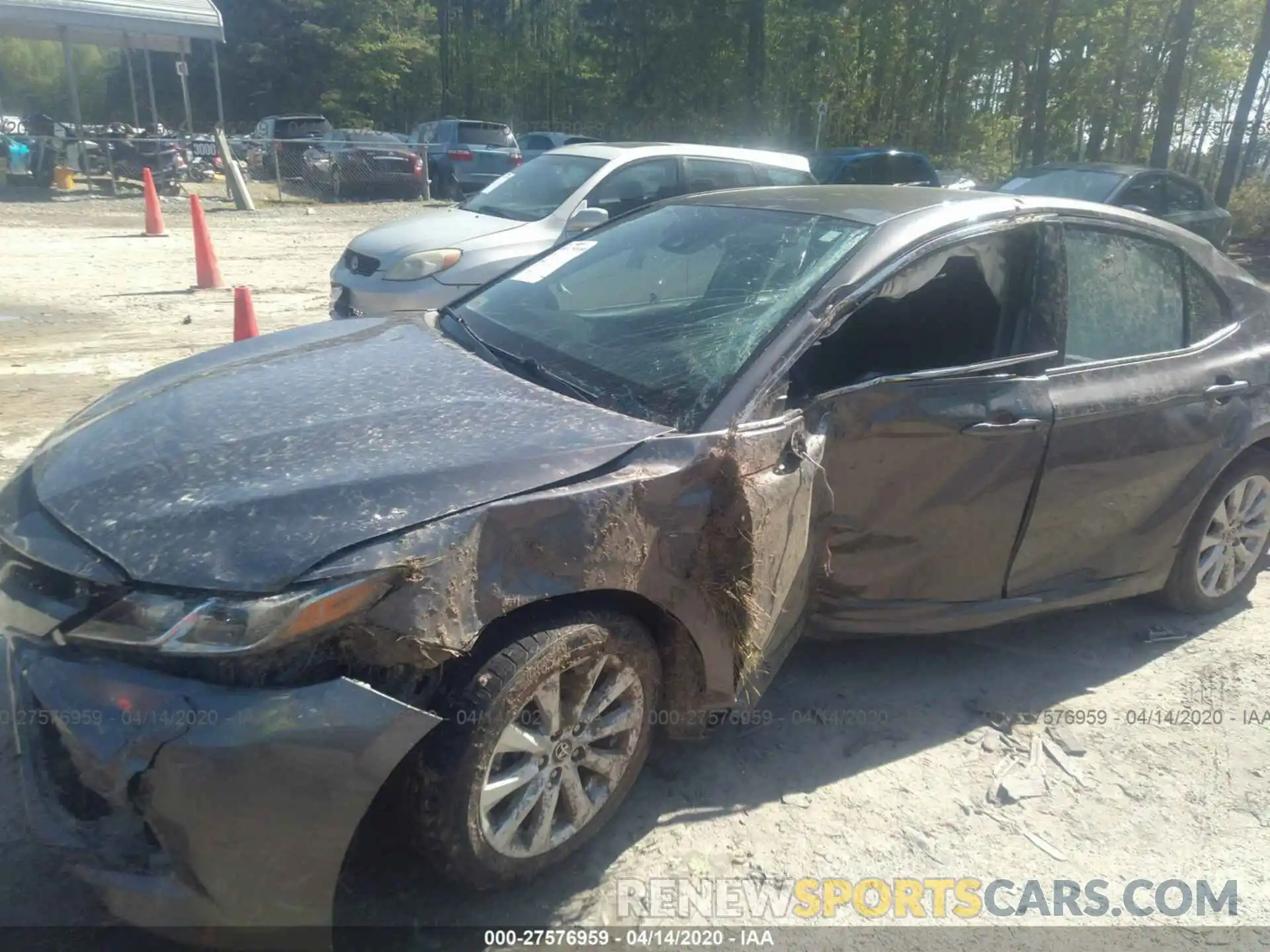 6 Photograph of a damaged car 4T1B11HK3KU702855 TOYOTA CAMRY 2019