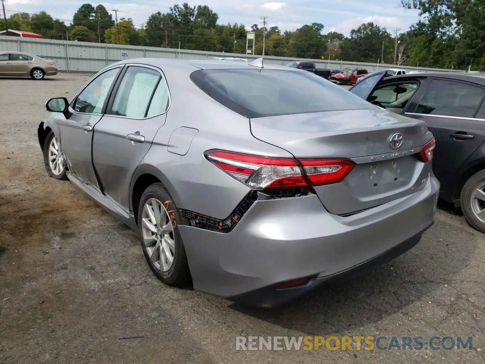 3 Photograph of a damaged car 4T1B11HK3KU702970 TOYOTA CAMRY 2019