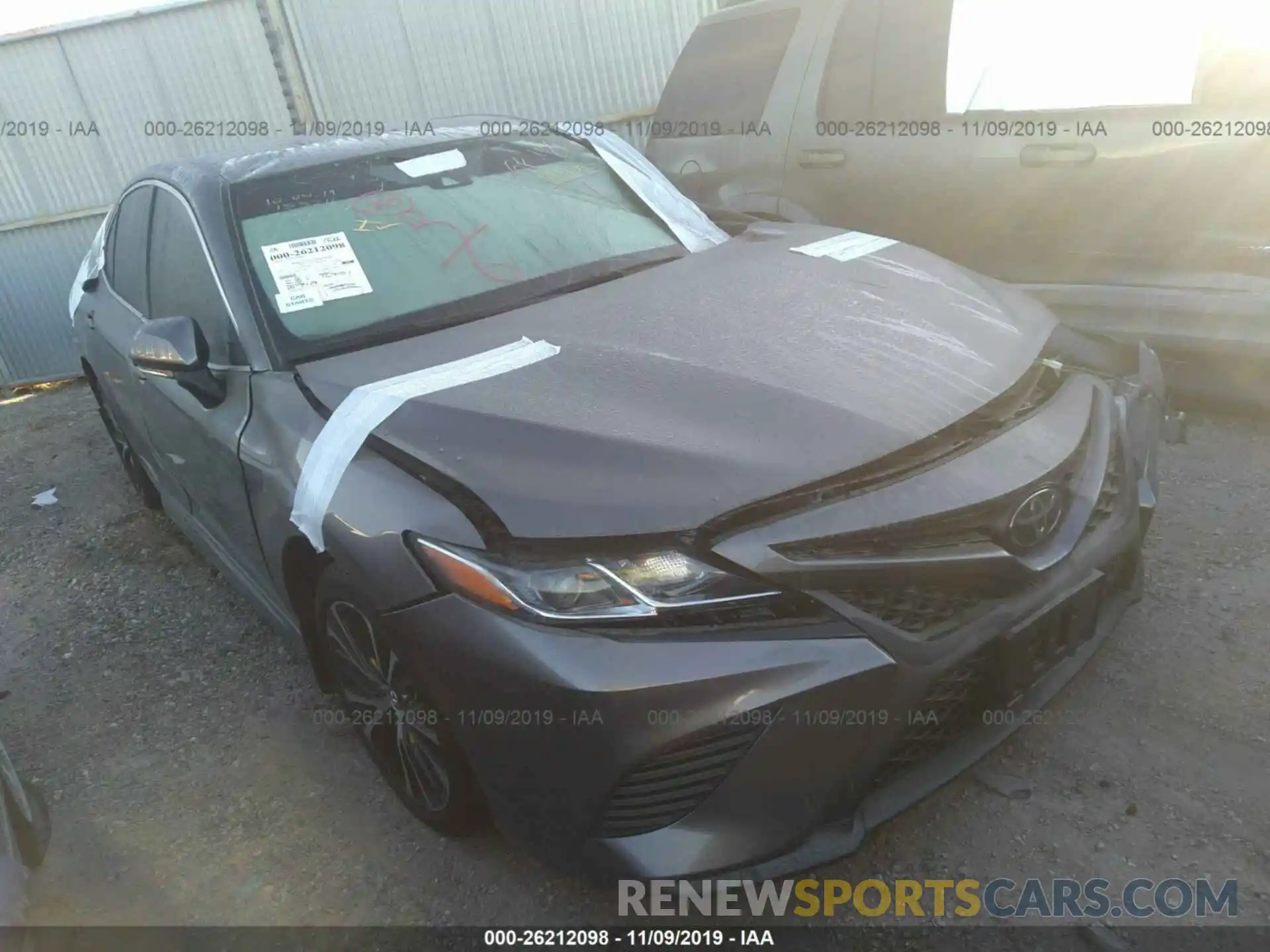 1 Photograph of a damaged car 4T1B11HK3KU704024 TOYOTA CAMRY 2019