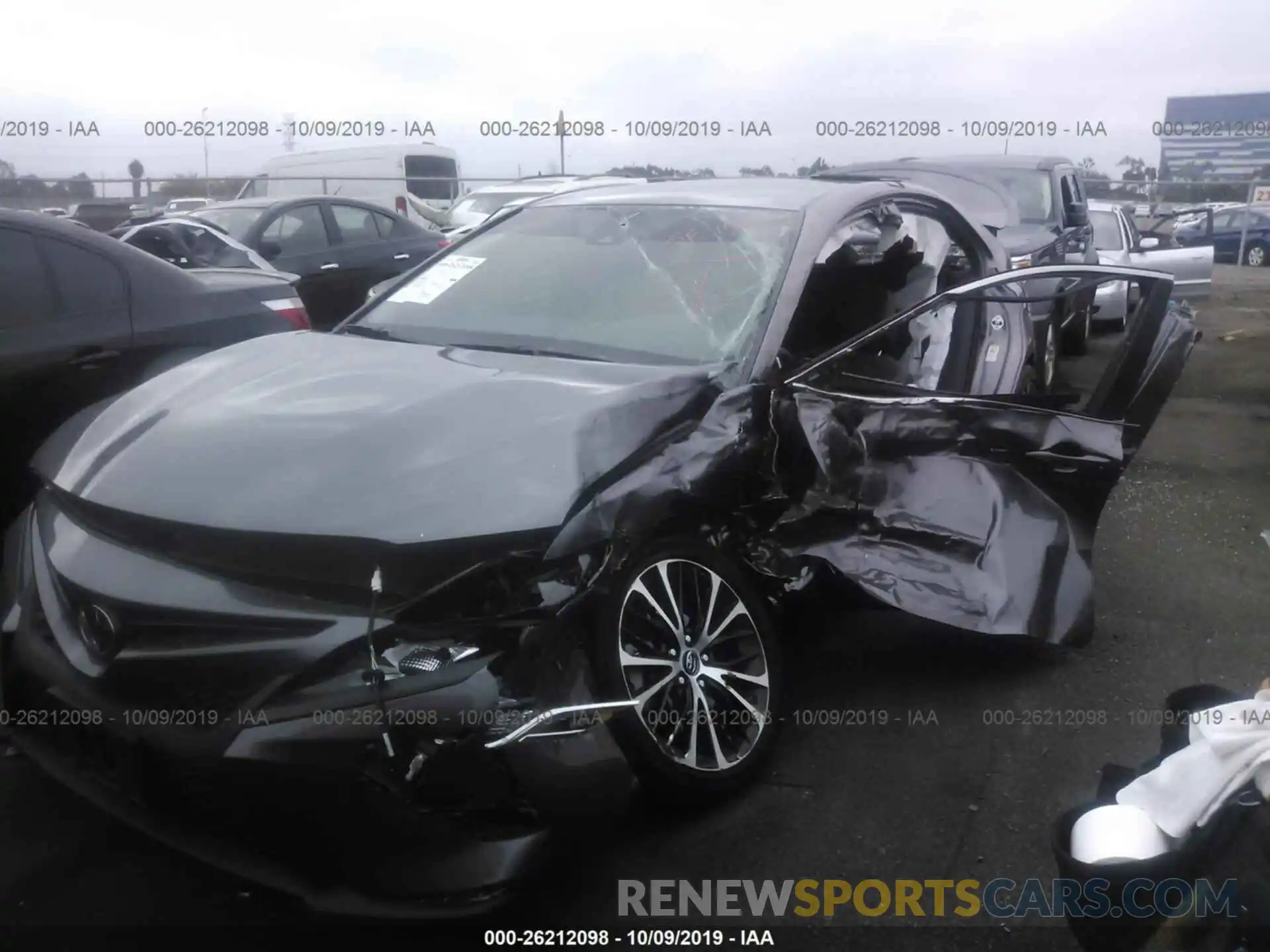 6 Photograph of a damaged car 4T1B11HK3KU704024 TOYOTA CAMRY 2019