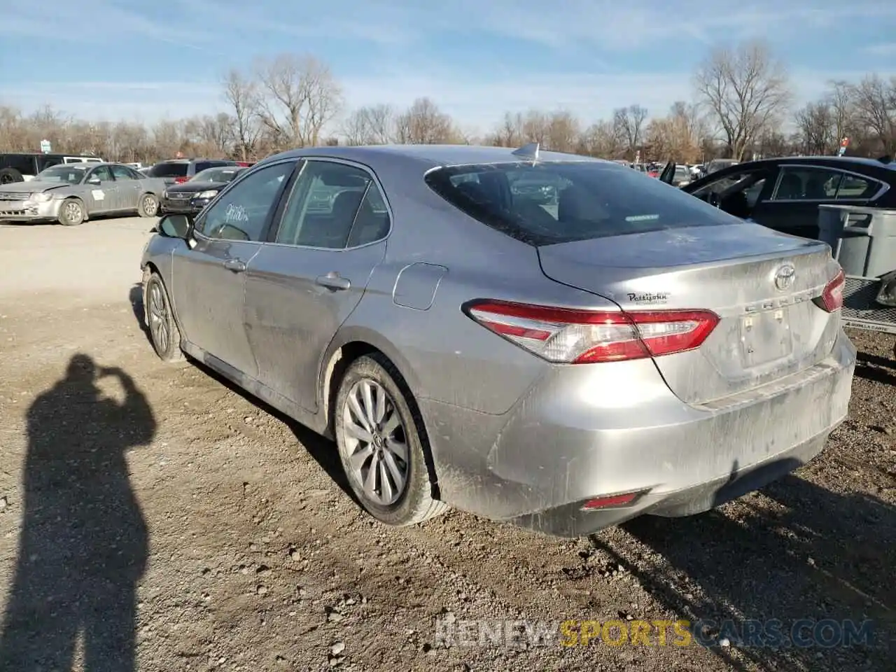 3 Photograph of a damaged car 4T1B11HK3KU704346 TOYOTA CAMRY 2019