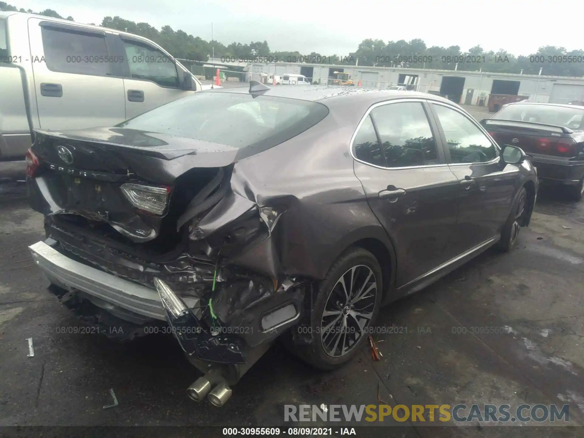 4 Photograph of a damaged car 4T1B11HK3KU706615 TOYOTA CAMRY 2019