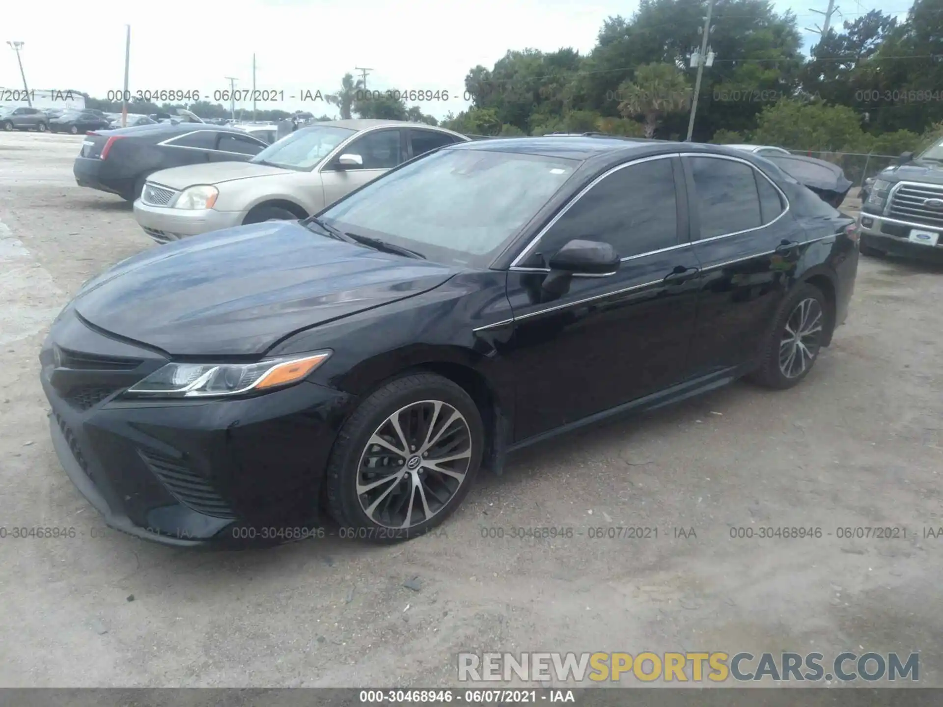 2 Photograph of a damaged car 4T1B11HK3KU710163 TOYOTA CAMRY 2019