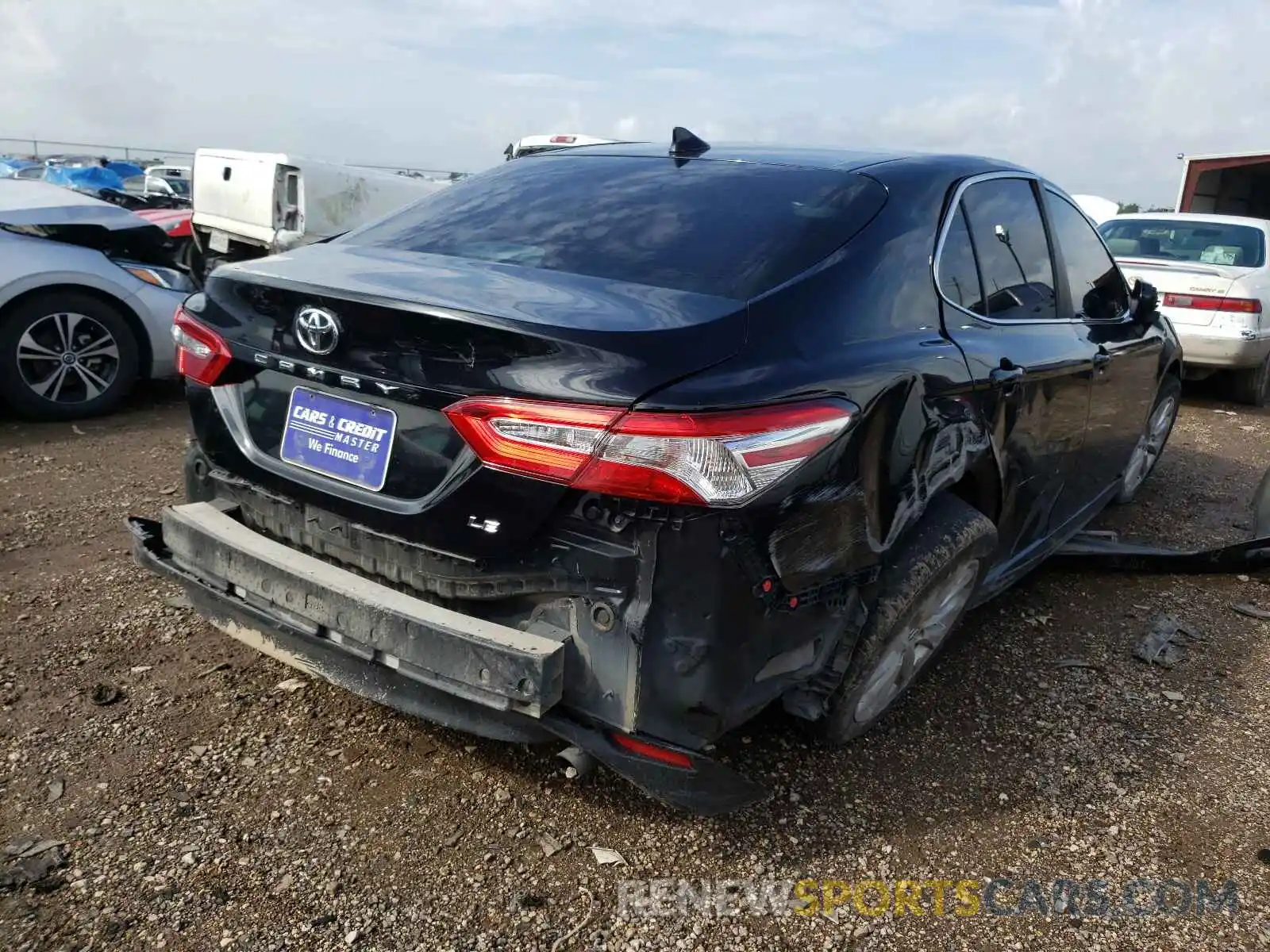 4 Фотография поврежденного автомобиля 4T1B11HK3KU711085 TOYOTA CAMRY 2019