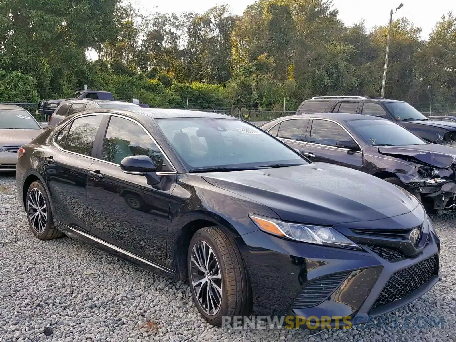 1 Photograph of a damaged car 4T1B11HK3KU712849 TOYOTA CAMRY 2019