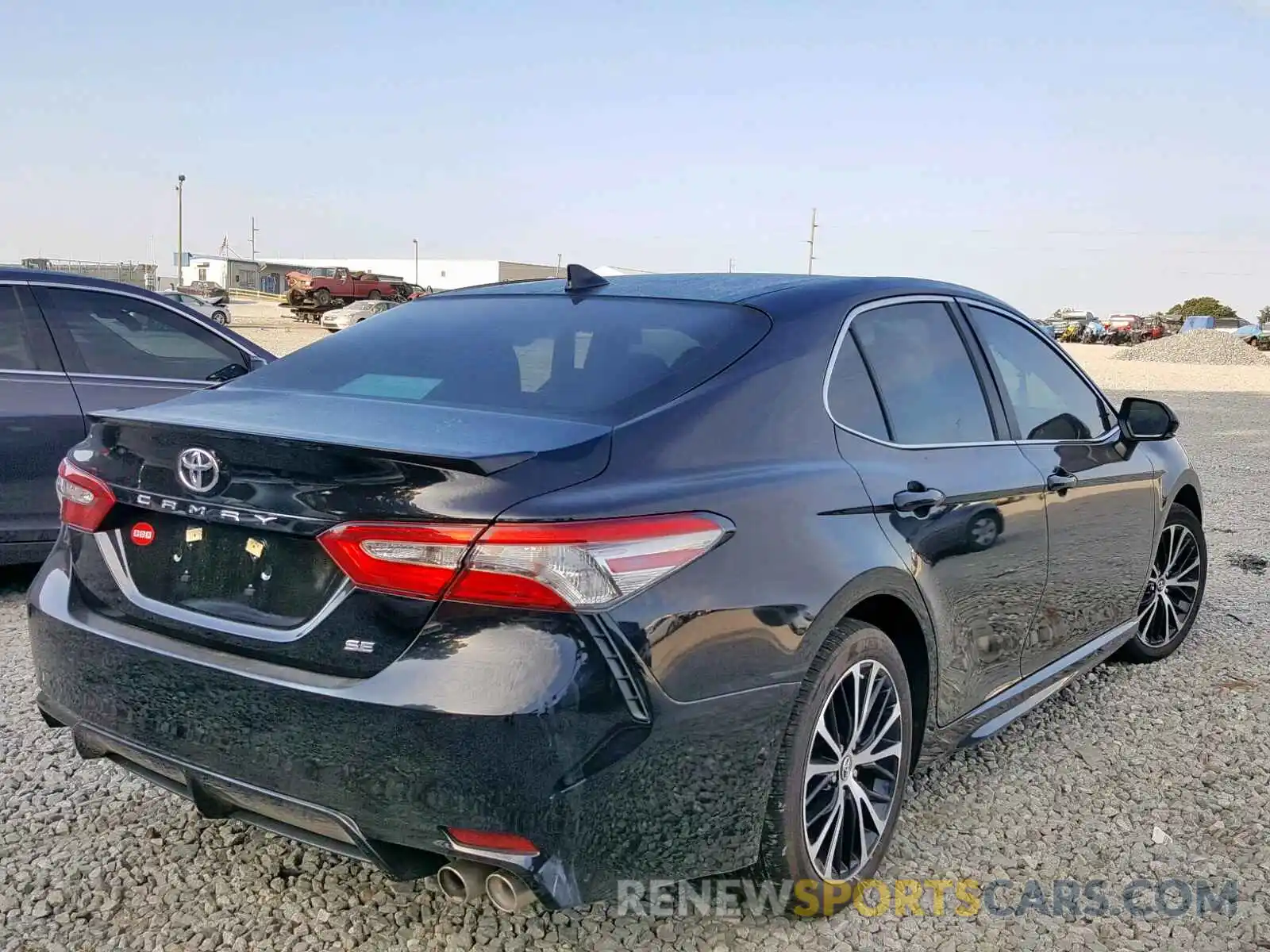 4 Photograph of a damaged car 4T1B11HK3KU712849 TOYOTA CAMRY 2019