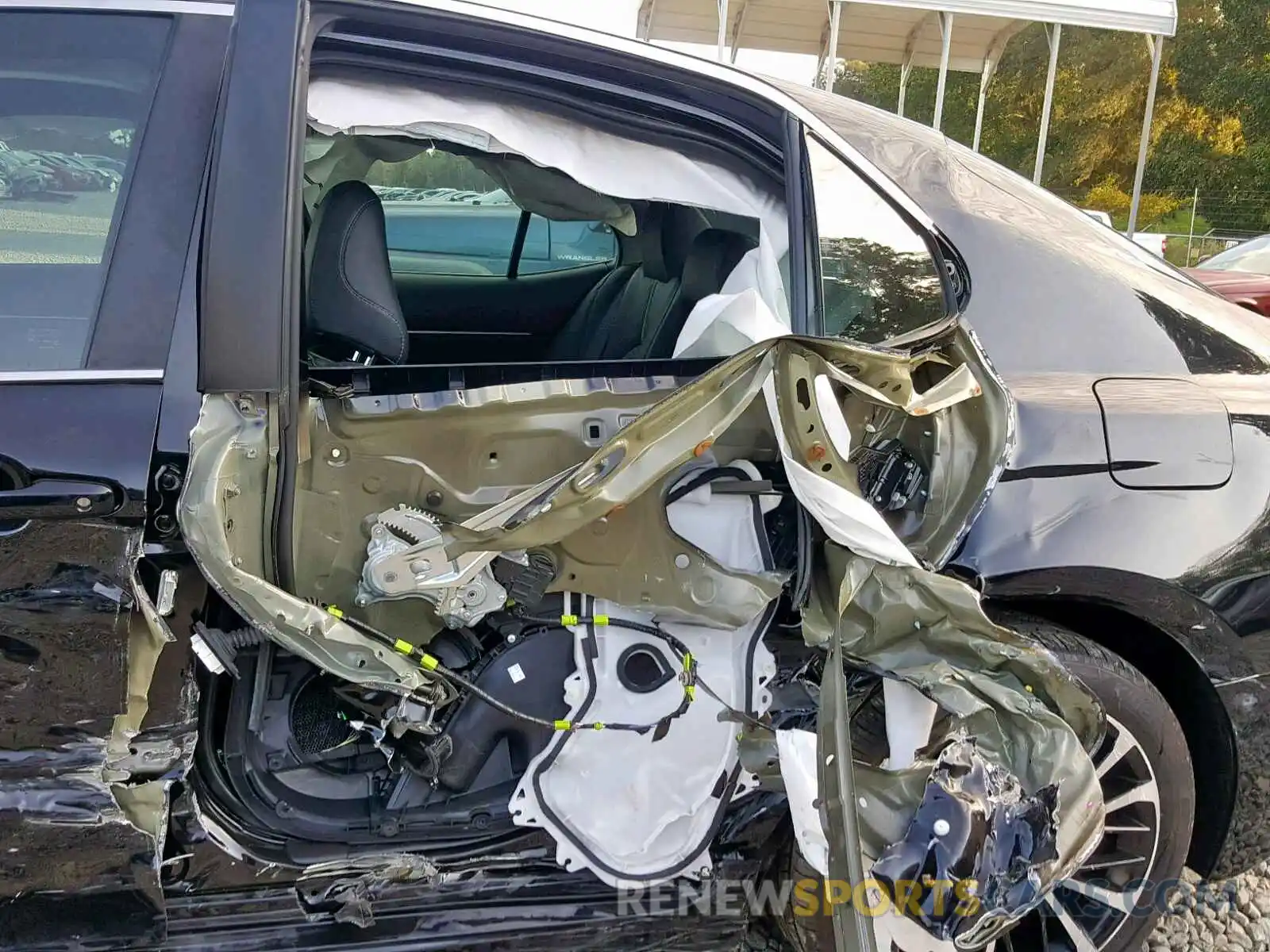 9 Photograph of a damaged car 4T1B11HK3KU712849 TOYOTA CAMRY 2019