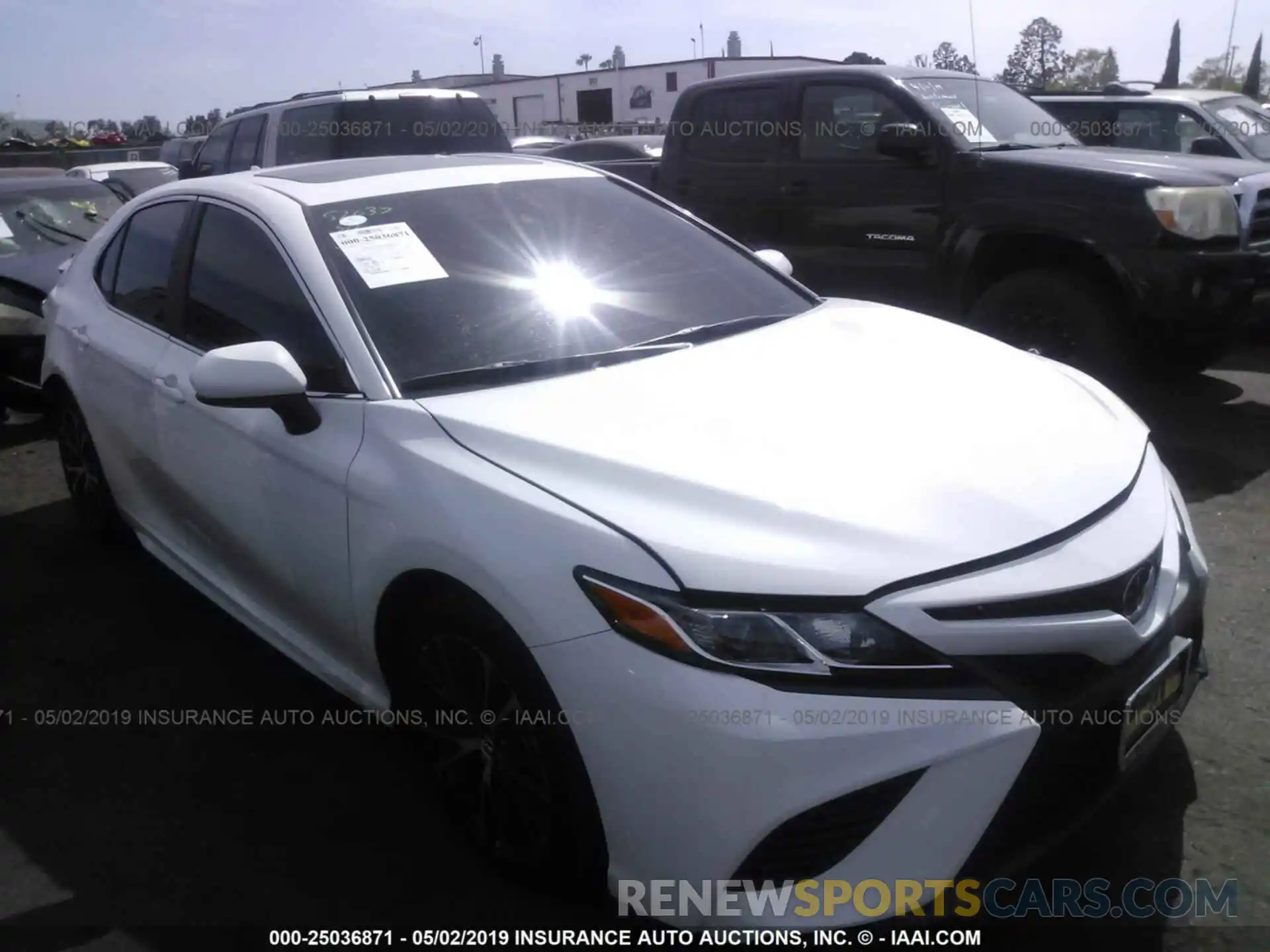 1 Photograph of a damaged car 4T1B11HK3KU712852 TOYOTA CAMRY 2019