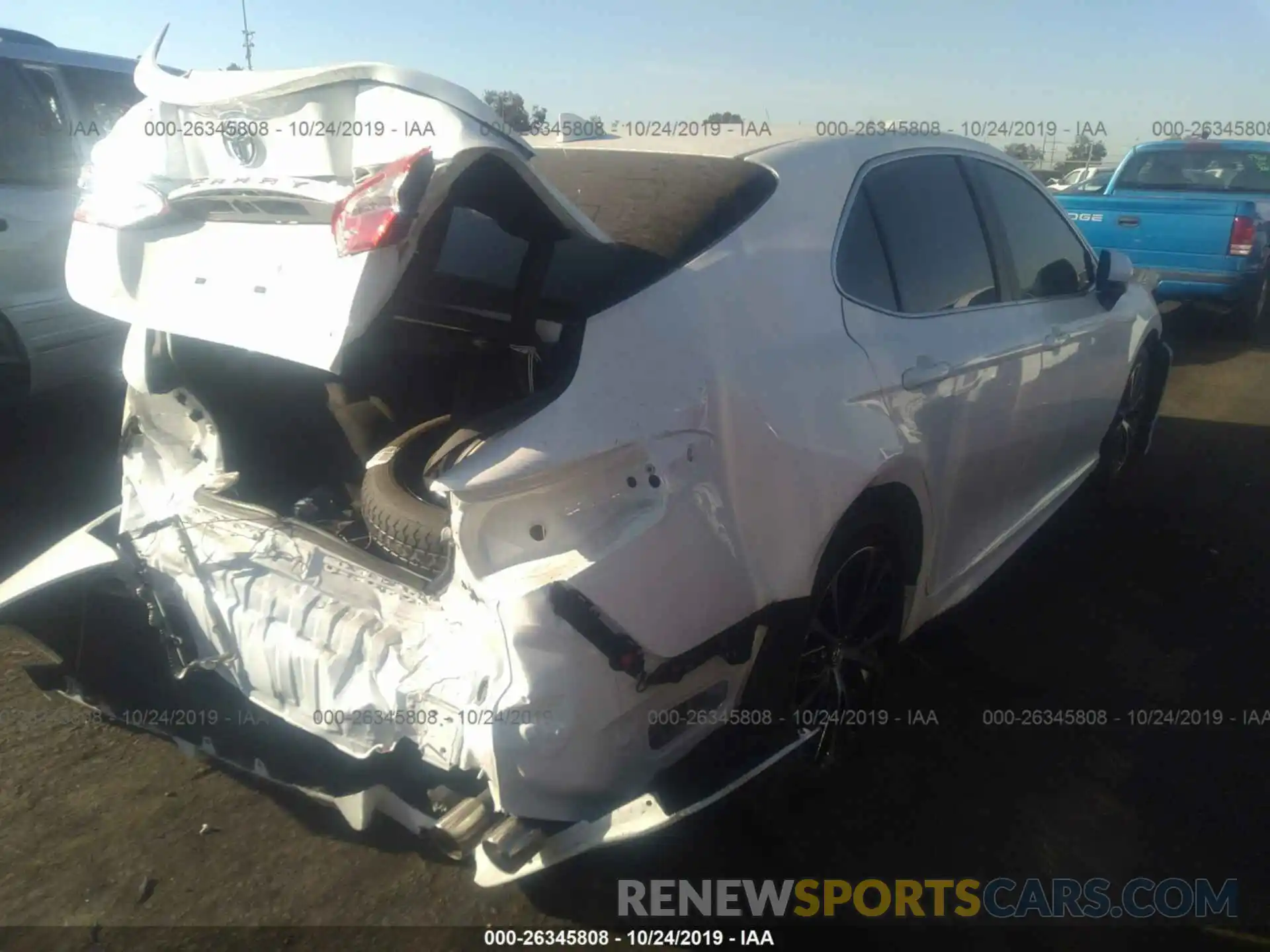 4 Фотография поврежденного автомобиля 4T1B11HK3KU714343 TOYOTA CAMRY 2019