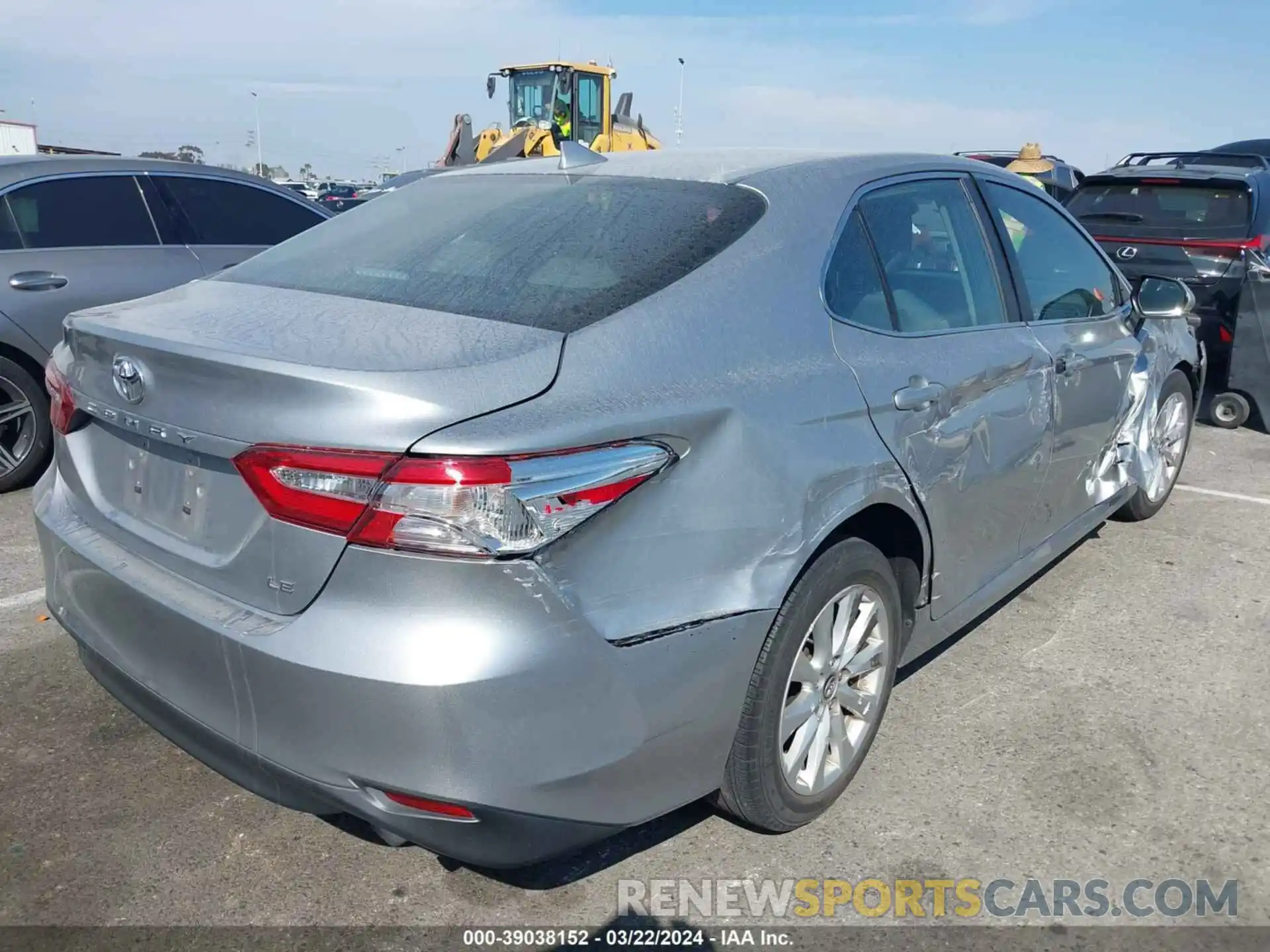 4 Фотография поврежденного автомобиля 4T1B11HK3KU715301 TOYOTA CAMRY 2019