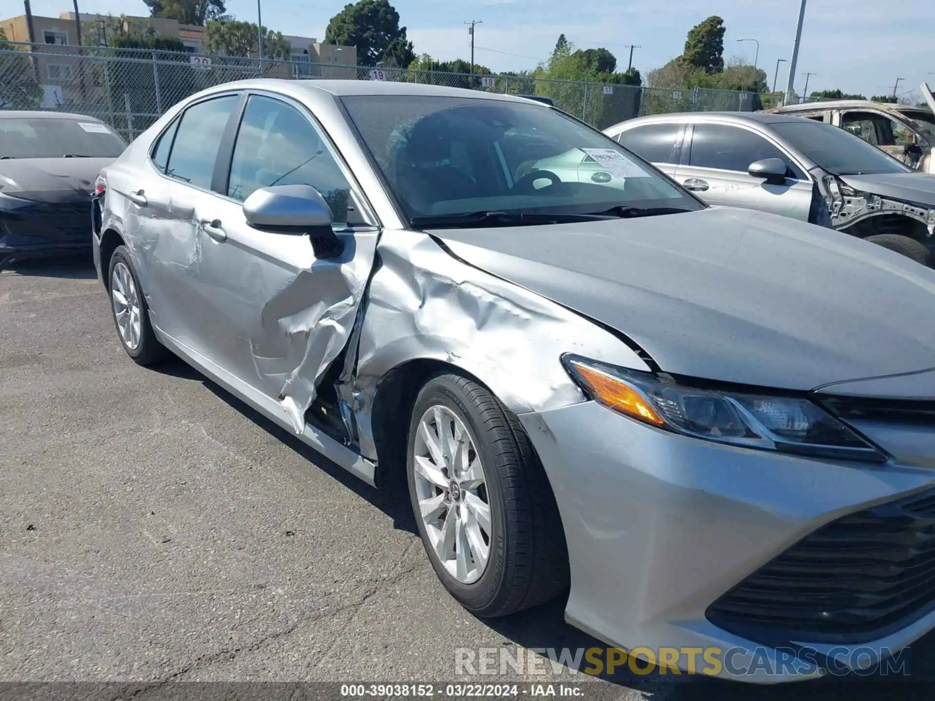 6 Photograph of a damaged car 4T1B11HK3KU715301 TOYOTA CAMRY 2019