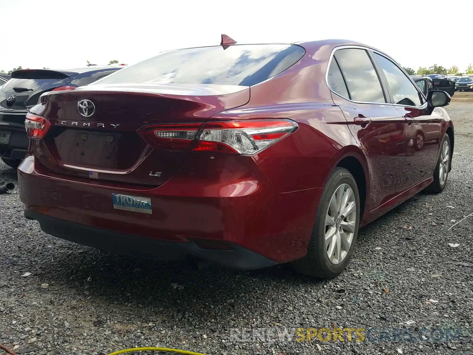 4 Фотография поврежденного автомобиля 4T1B11HK3KU716478 TOYOTA CAMRY 2019