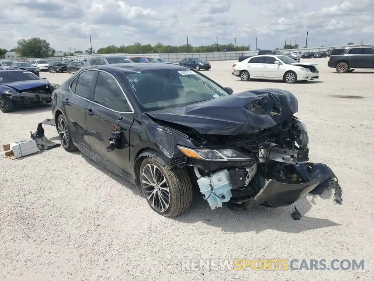 1 Photograph of a damaged car 4T1B11HK3KU718523 TOYOTA CAMRY 2019