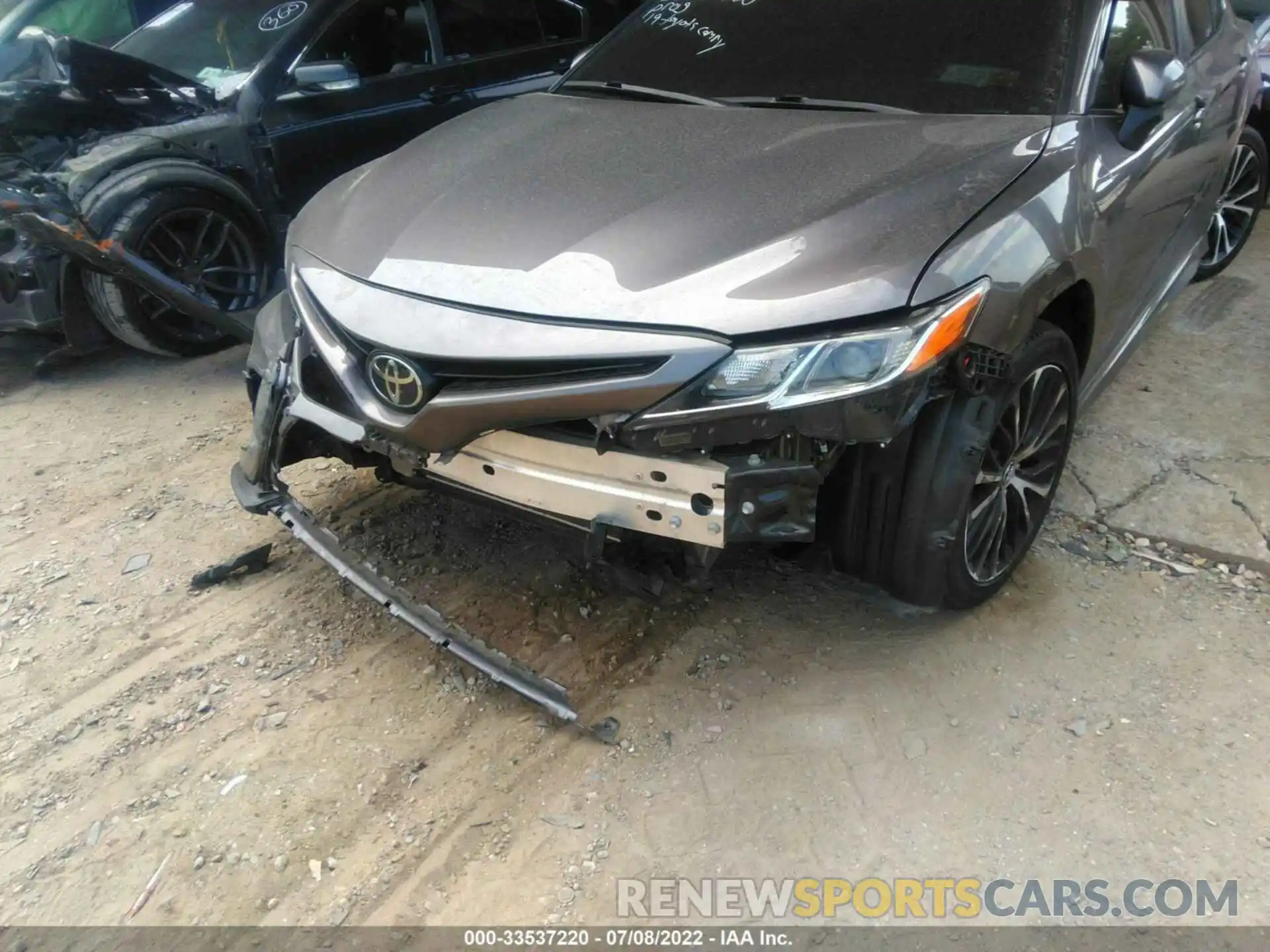 6 Photograph of a damaged car 4T1B11HK3KU718957 TOYOTA CAMRY 2019