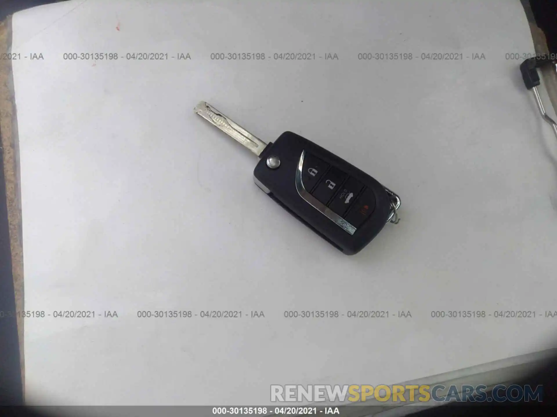 11 Photograph of a damaged car 4T1B11HK3KU719395 TOYOTA CAMRY 2019