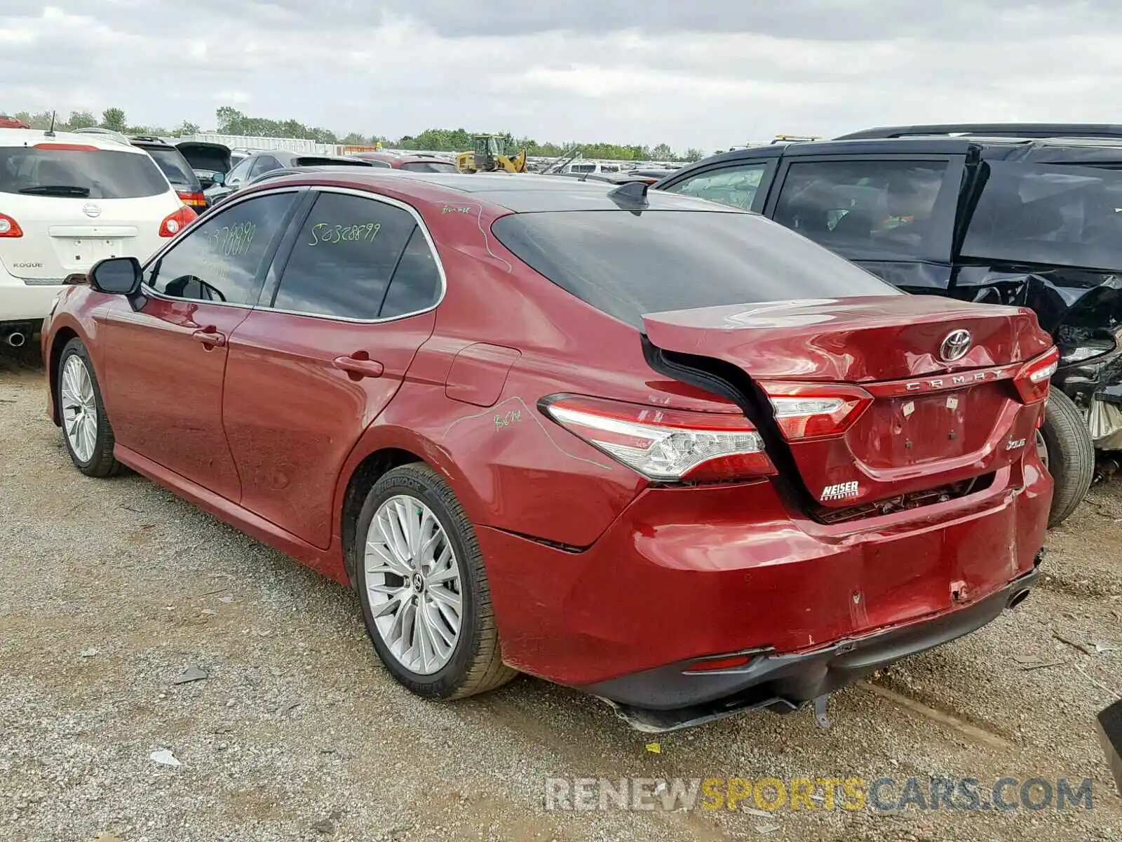 3 Photograph of a damaged car 4T1B11HK3KU720627 TOYOTA CAMRY 2019