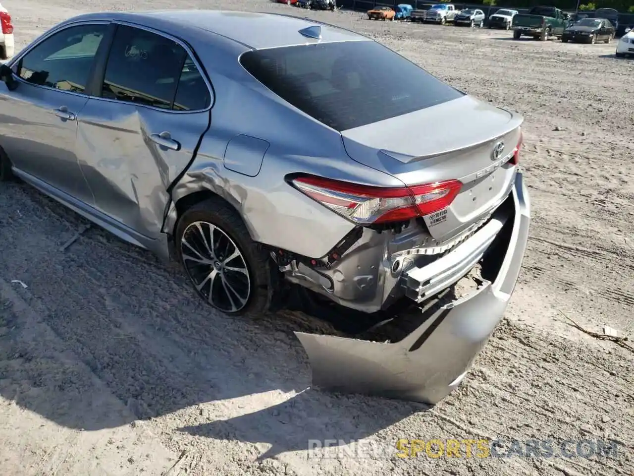 9 Photograph of a damaged car 4T1B11HK3KU720885 TOYOTA CAMRY 2019