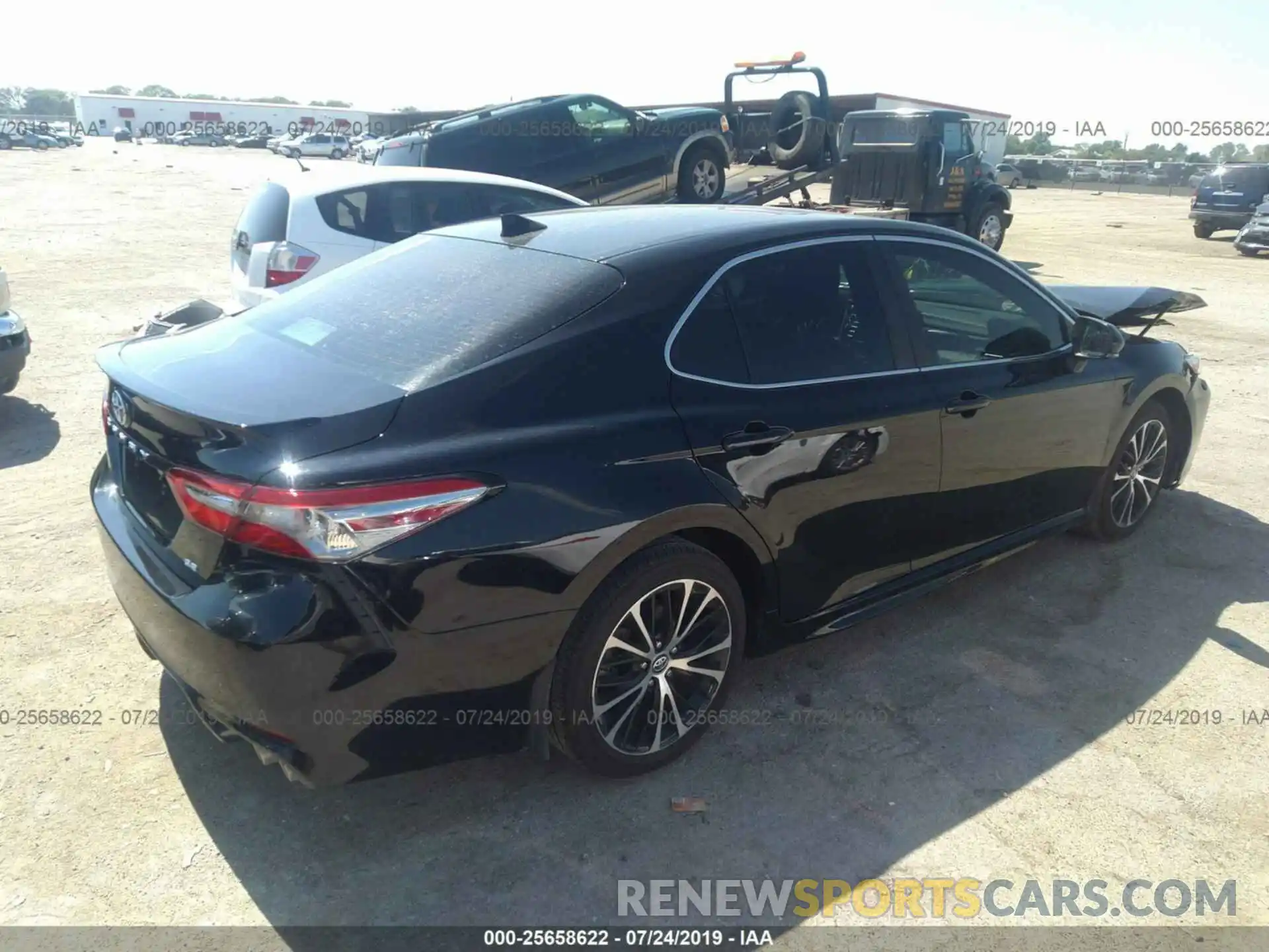 4 Photograph of a damaged car 4T1B11HK3KU723754 TOYOTA CAMRY 2019