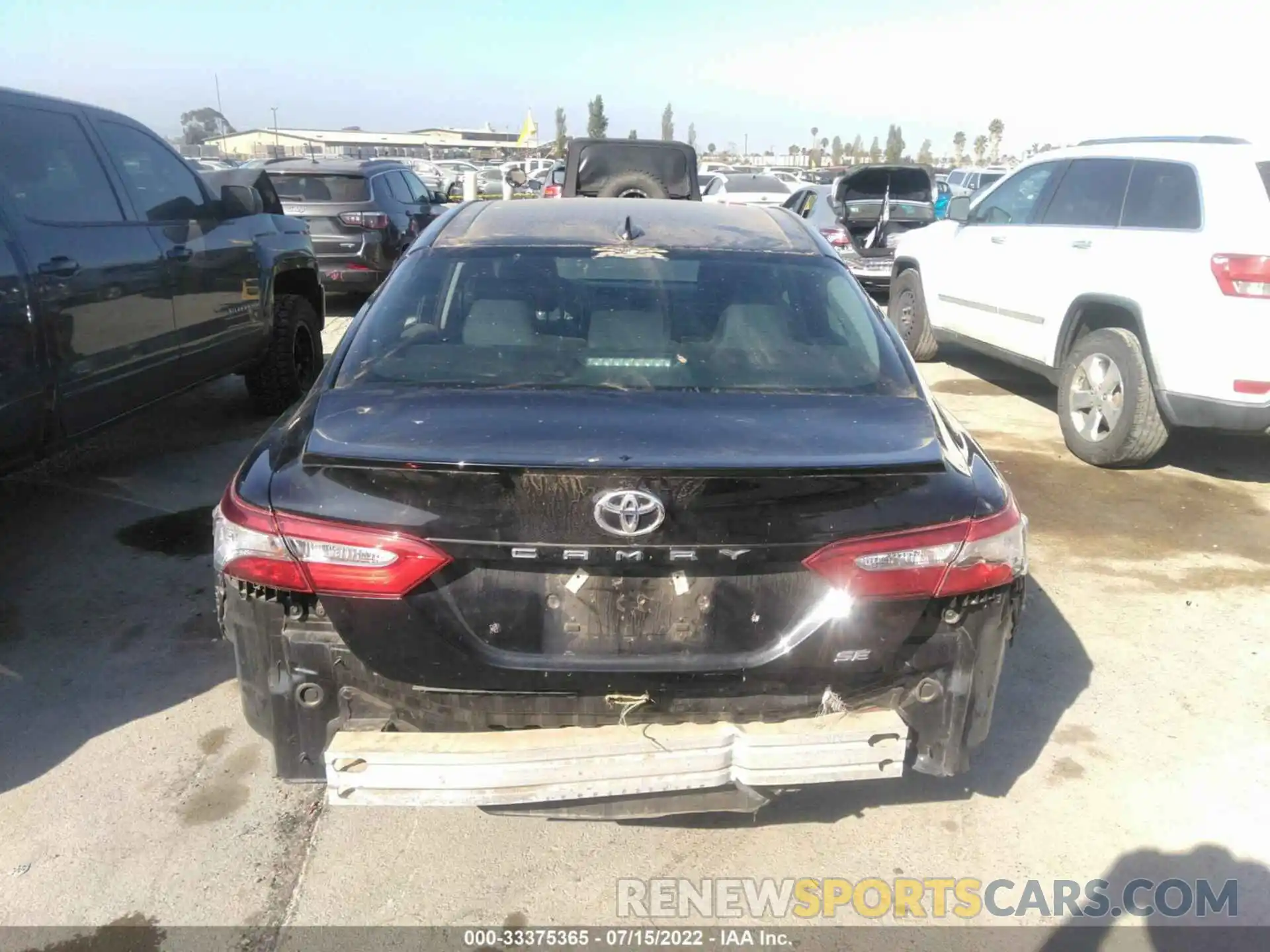 6 Photograph of a damaged car 4T1B11HK3KU724449 TOYOTA CAMRY 2019