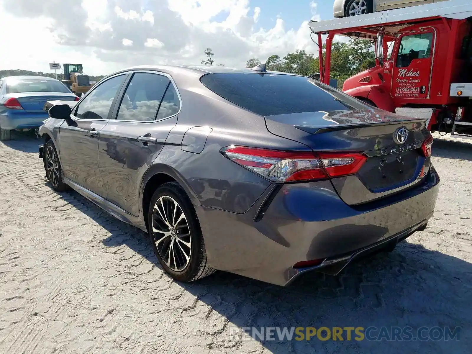 3 Photograph of a damaged car 4T1B11HK3KU724631 TOYOTA CAMRY 2019