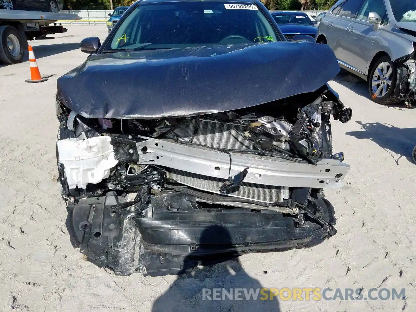 9 Photograph of a damaged car 4T1B11HK3KU724631 TOYOTA CAMRY 2019