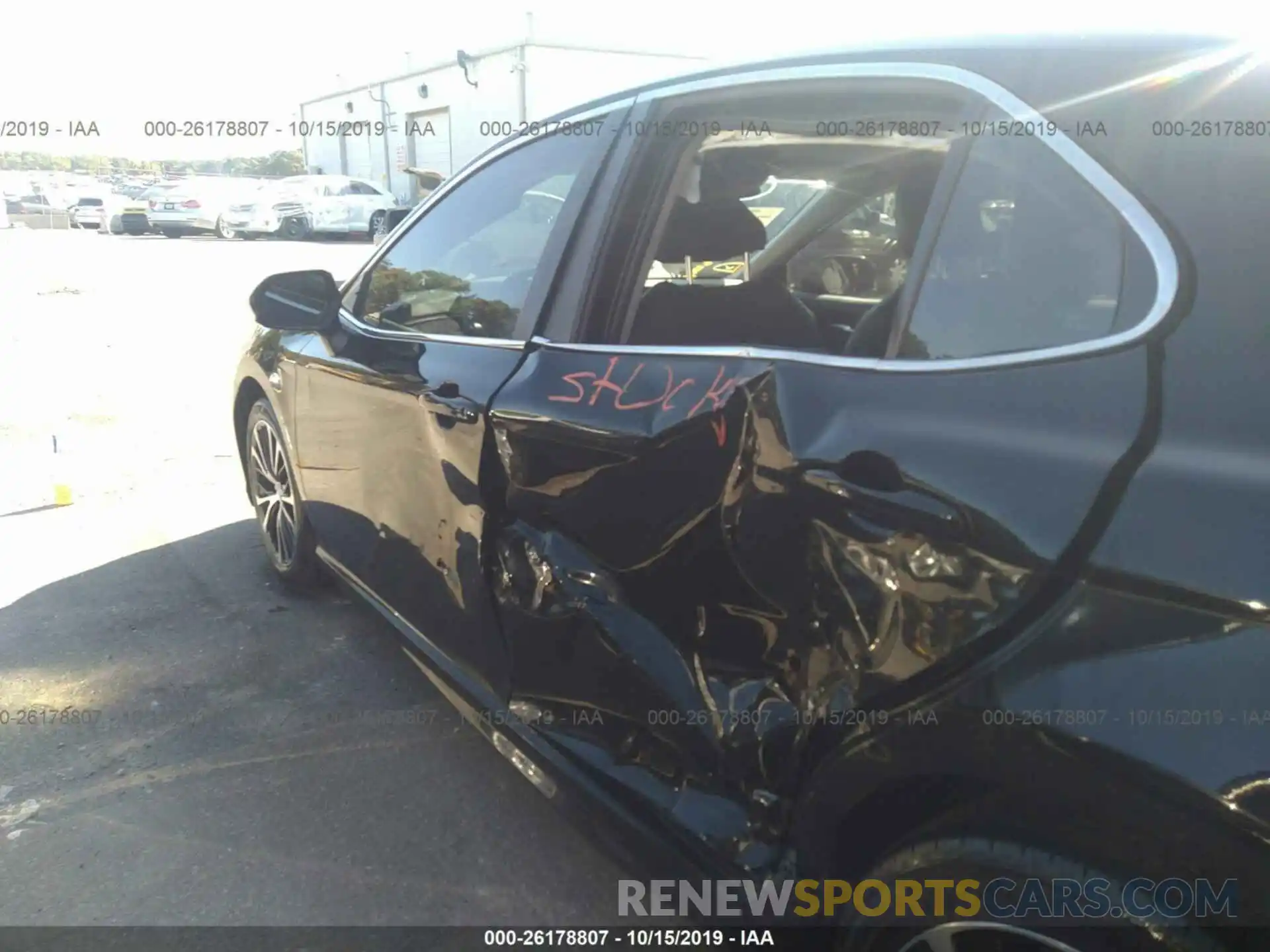 6 Photograph of a damaged car 4T1B11HK3KU724662 TOYOTA CAMRY 2019