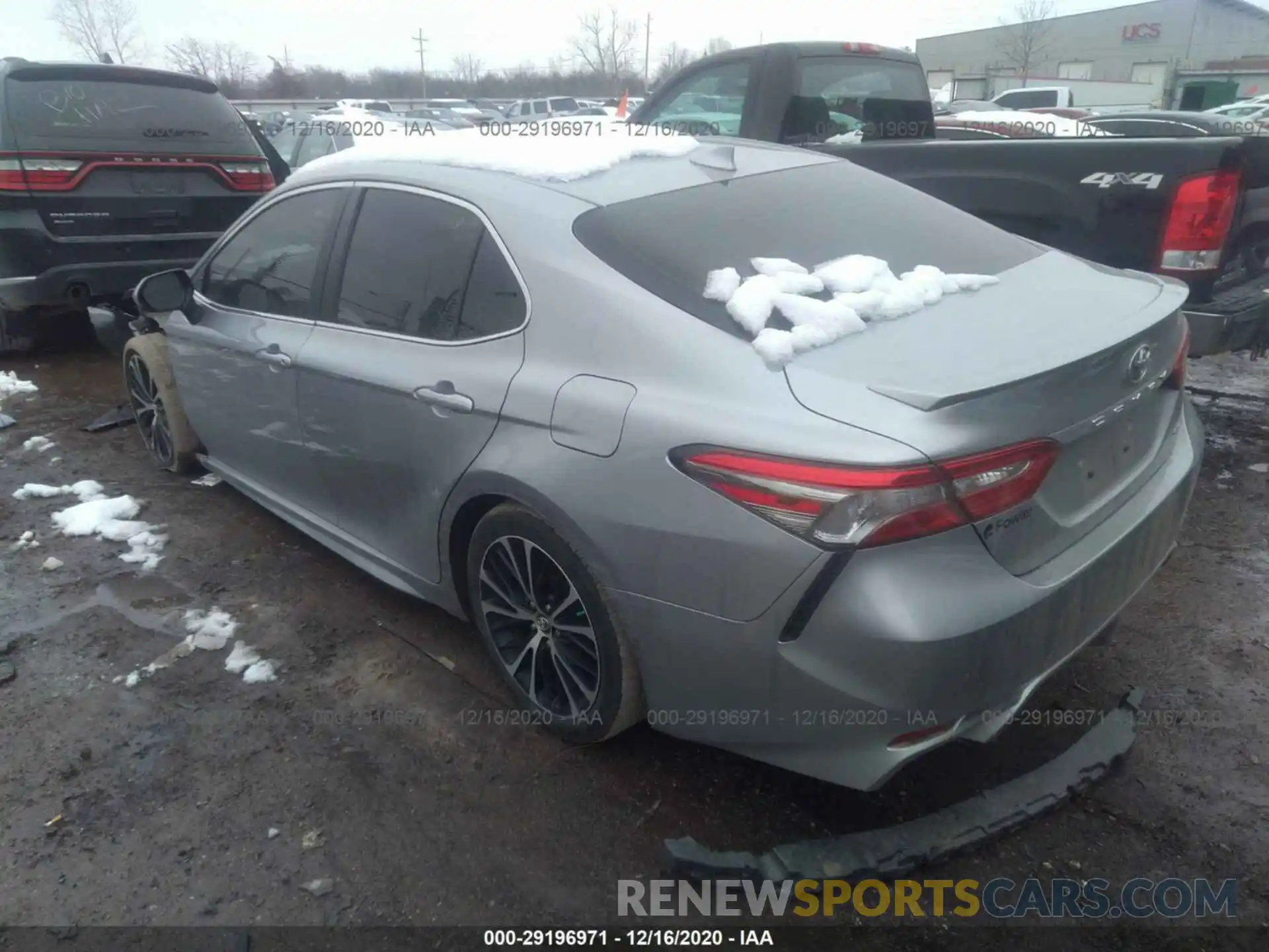 3 Photograph of a damaged car 4T1B11HK3KU724774 TOYOTA CAMRY 2019