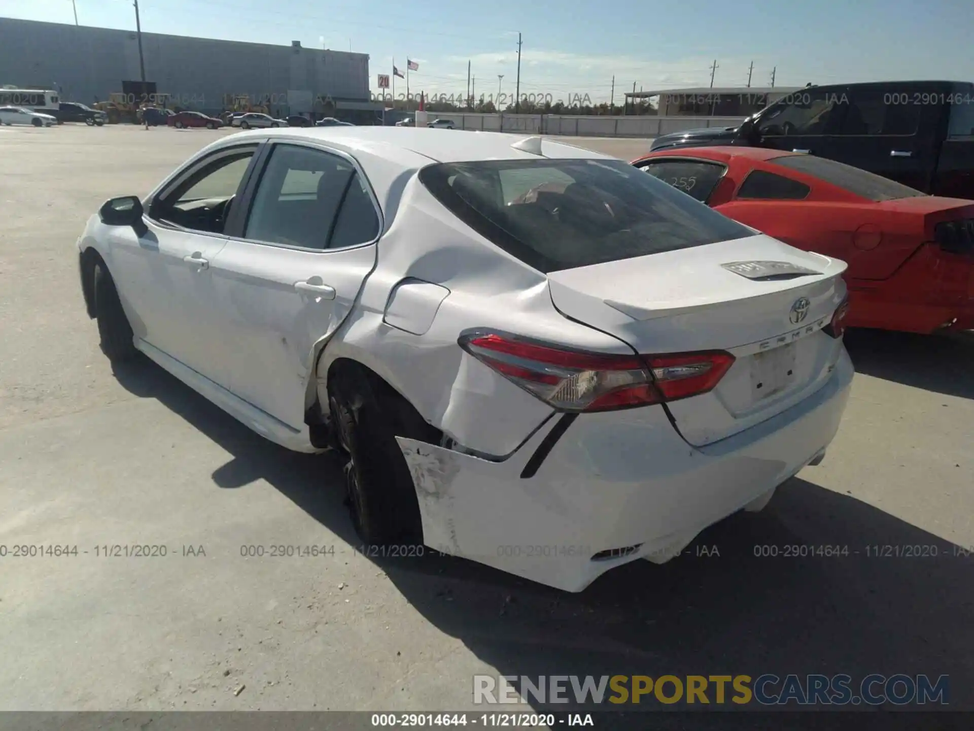 3 Photograph of a damaged car 4T1B11HK3KU726203 TOYOTA CAMRY 2019