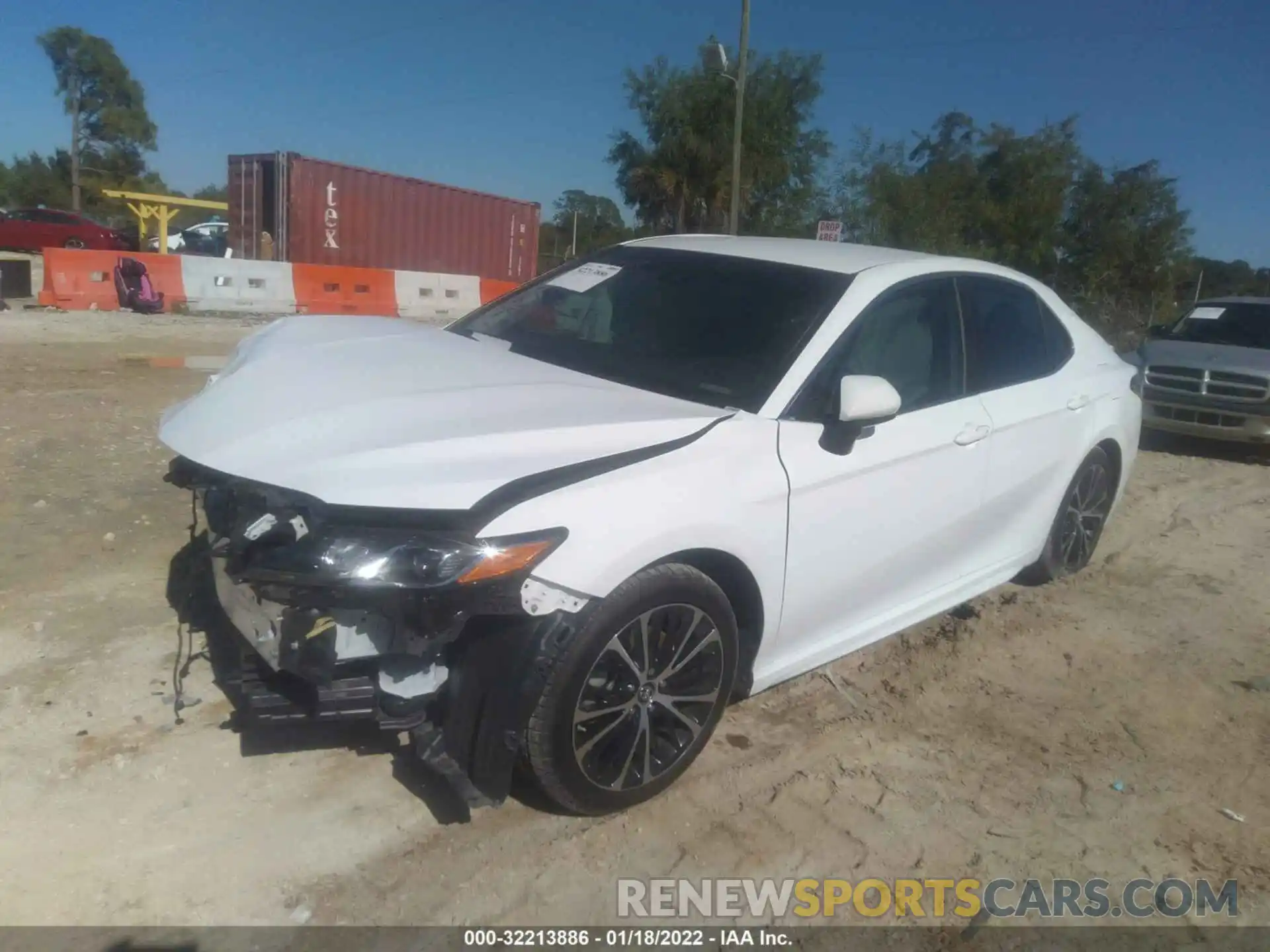 2 Photograph of a damaged car 4T1B11HK3KU726248 TOYOTA CAMRY 2019