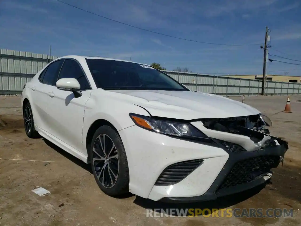 1 Photograph of a damaged car 4T1B11HK3KU727206 TOYOTA CAMRY 2019