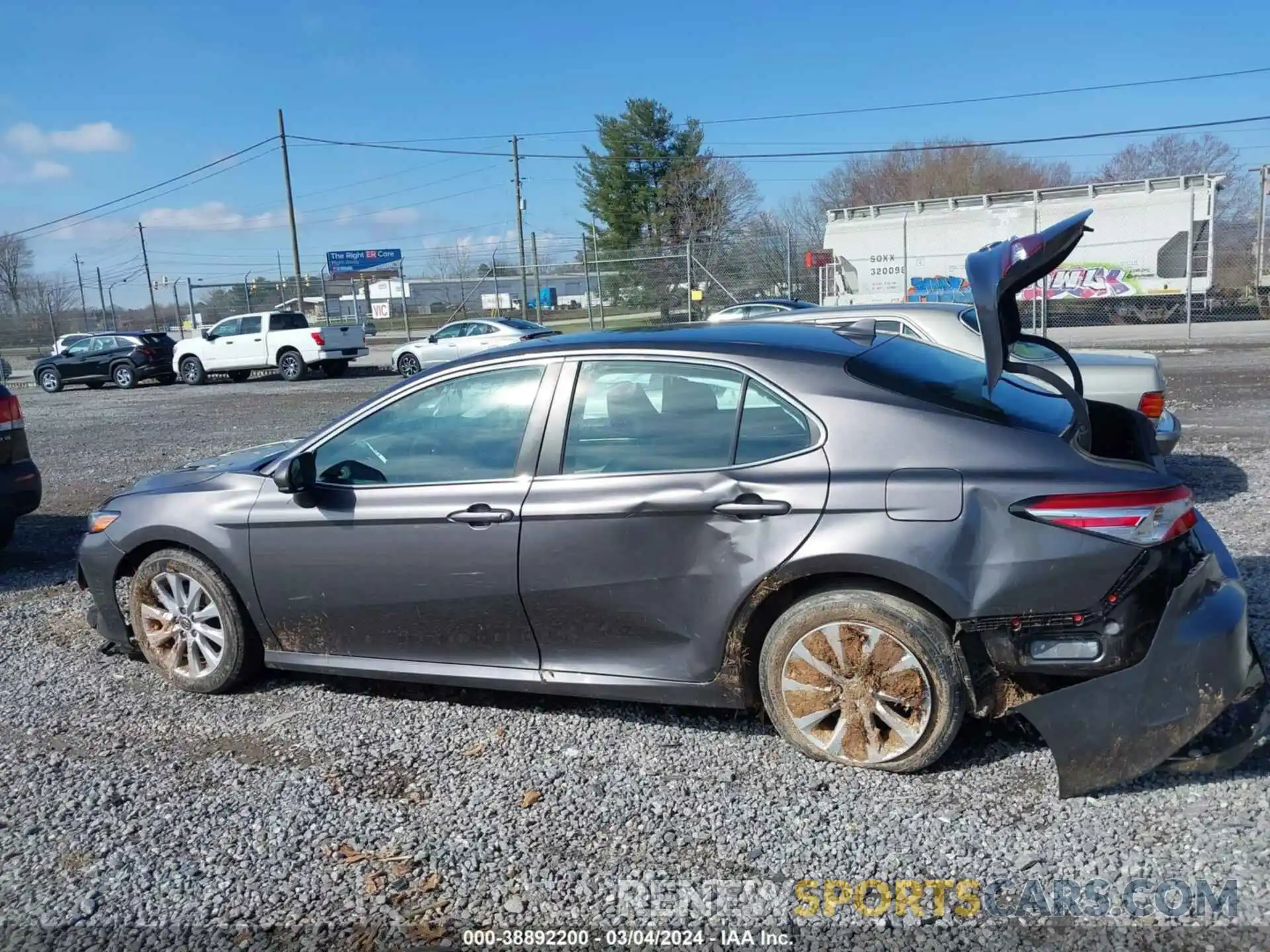 15 Photograph of a damaged car 4T1B11HK3KU727514 TOYOTA CAMRY 2019