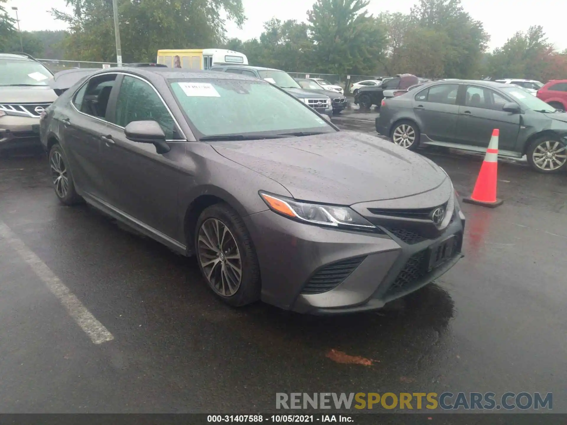 1 Photograph of a damaged car 4T1B11HK3KU727772 TOYOTA CAMRY 2019