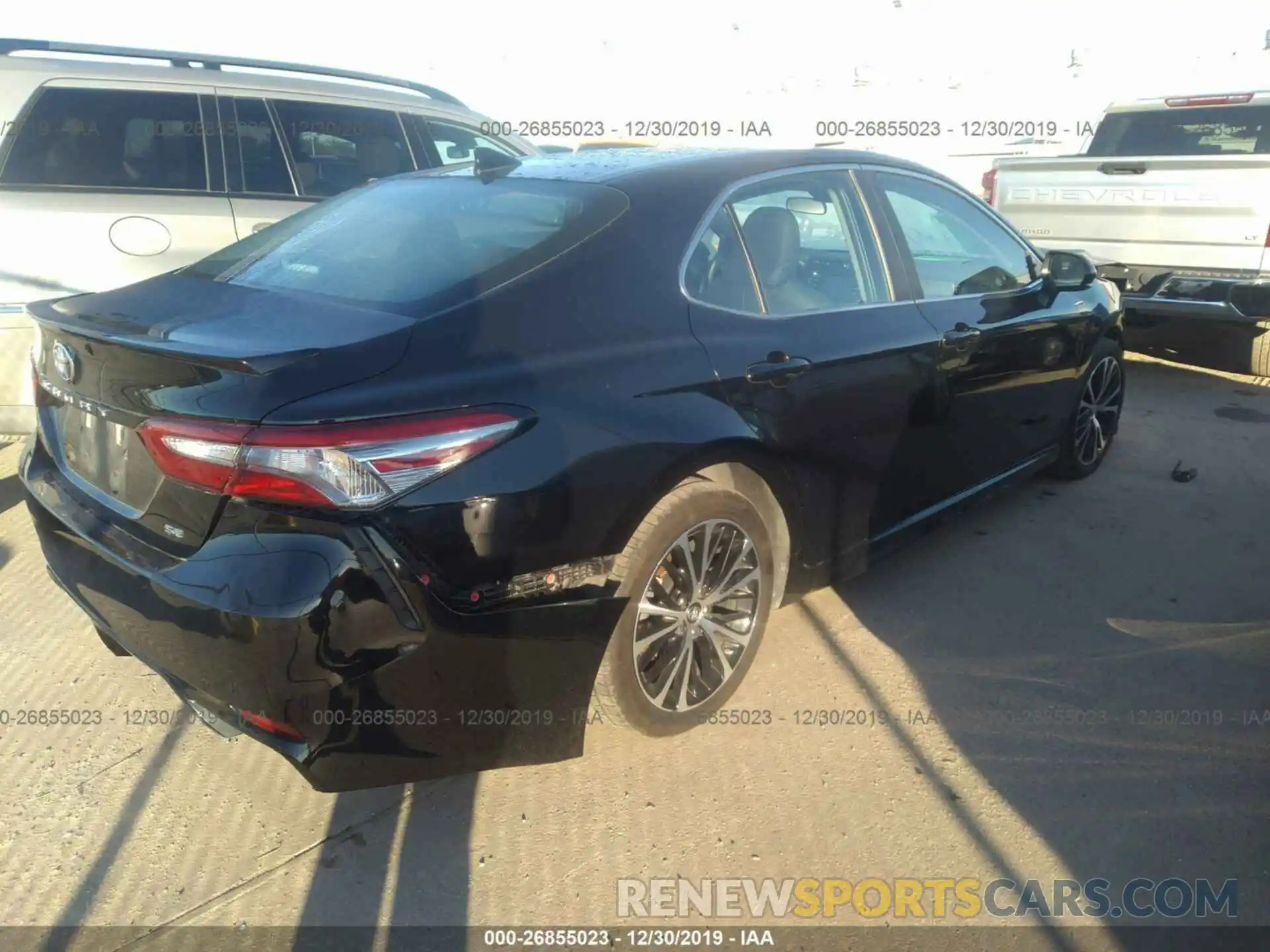 4 Photograph of a damaged car 4T1B11HK3KU729375 TOYOTA CAMRY 2019